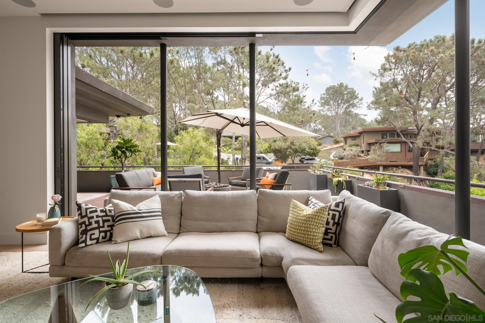 Detail Gallery Image 18 of 74 For 404  Pine Needles, Del Mar,  CA 92014 - 4 Beds | 4/1 Baths