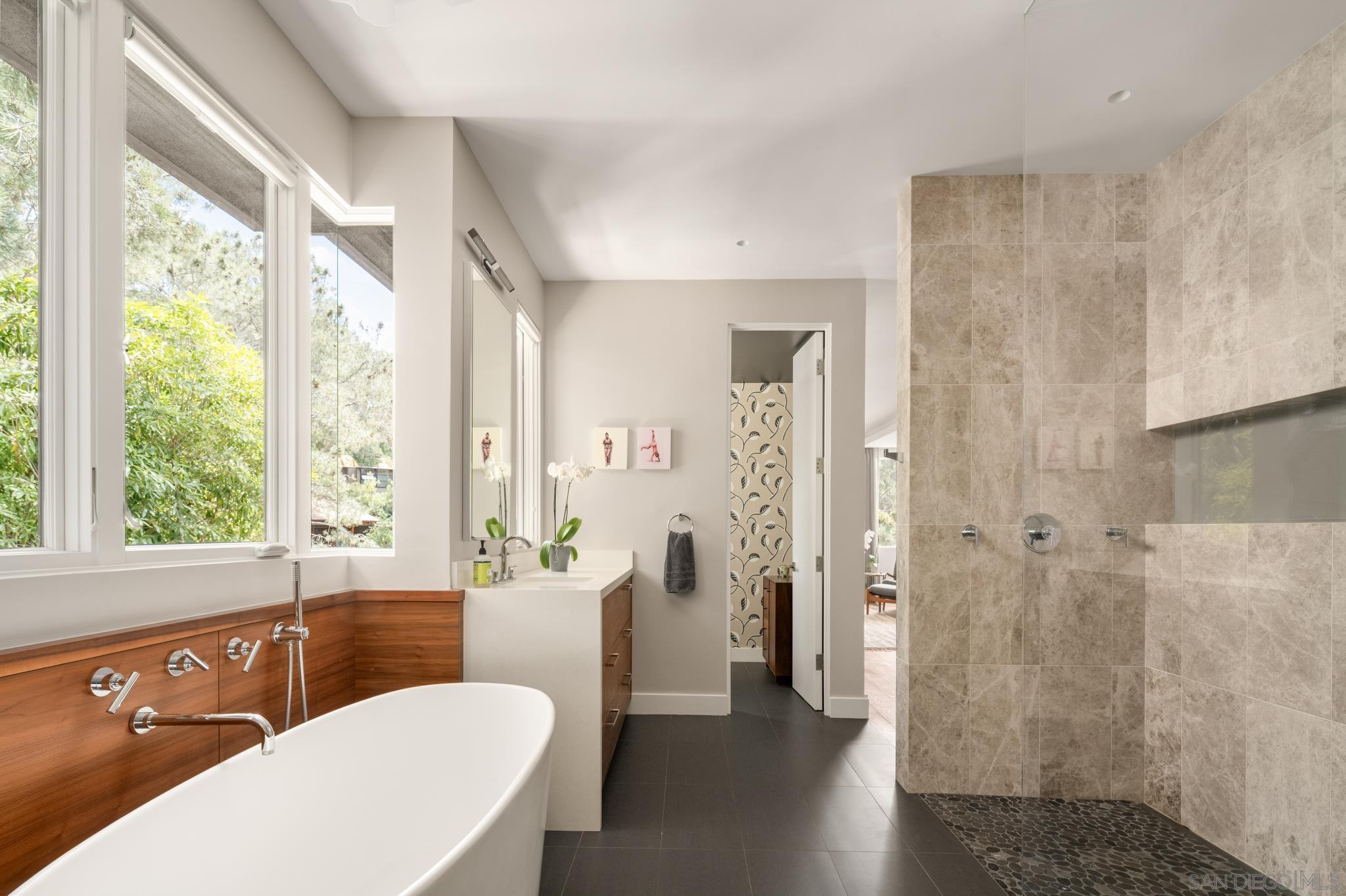 Detail Gallery Image 27 of 74 For 404  Pine Needles, Del Mar,  CA 92014 - 4 Beds | 4/1 Baths