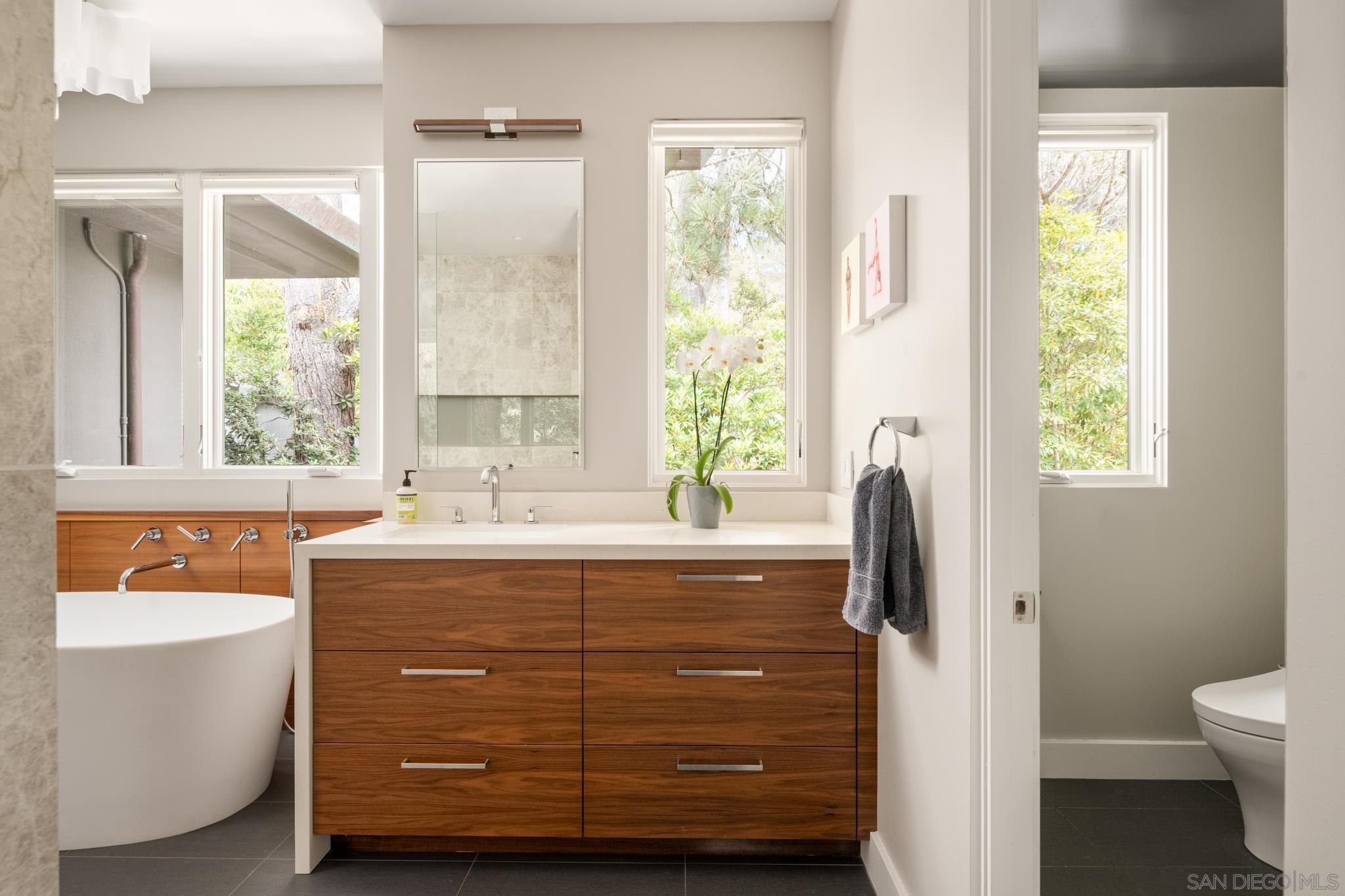 Detail Gallery Image 30 of 74 For 404  Pine Needles, Del Mar,  CA 92014 - 4 Beds | 4/1 Baths