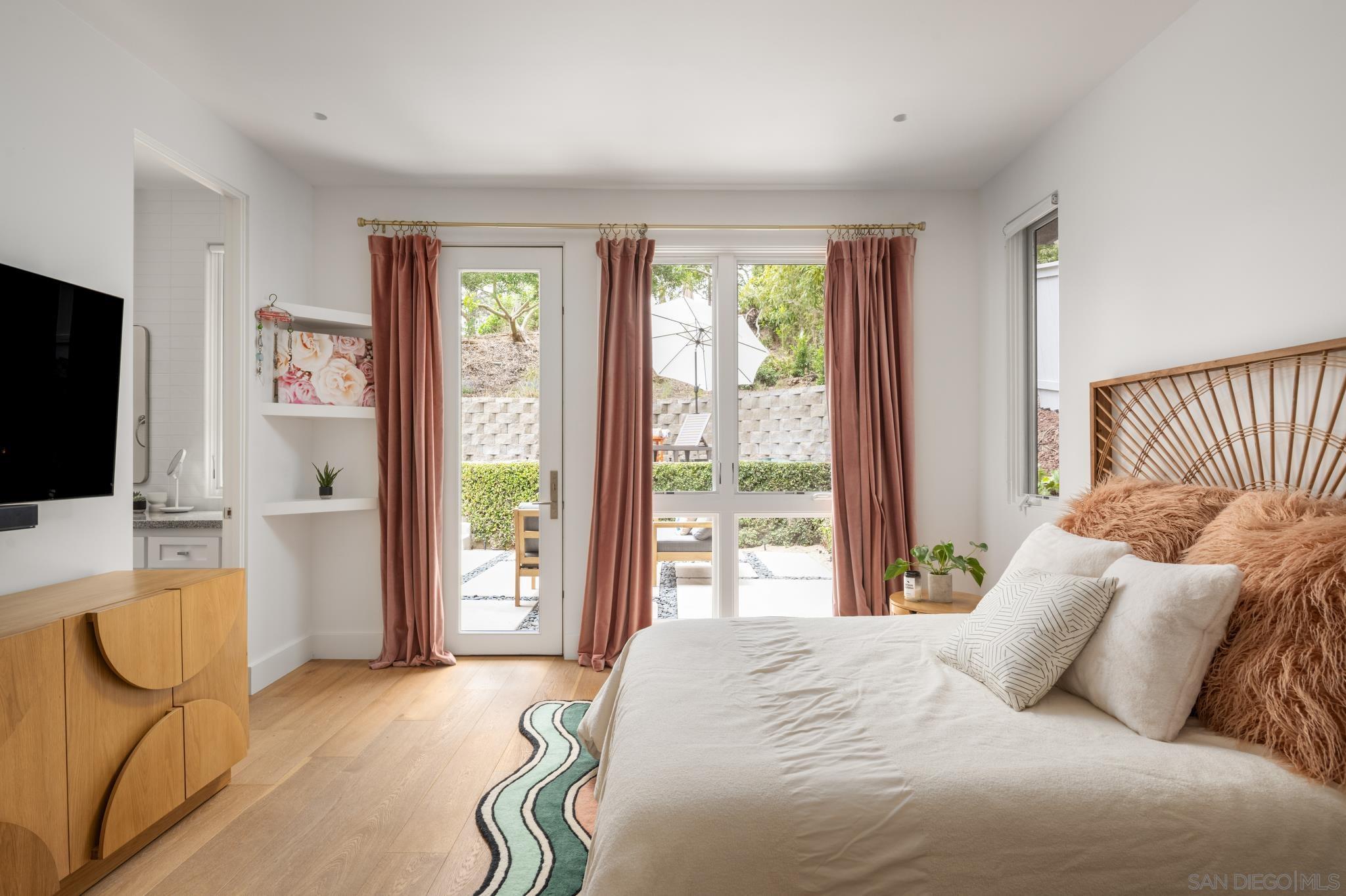 Detail Gallery Image 33 of 74 For 404  Pine Needles, Del Mar,  CA 92014 - 4 Beds | 4/1 Baths