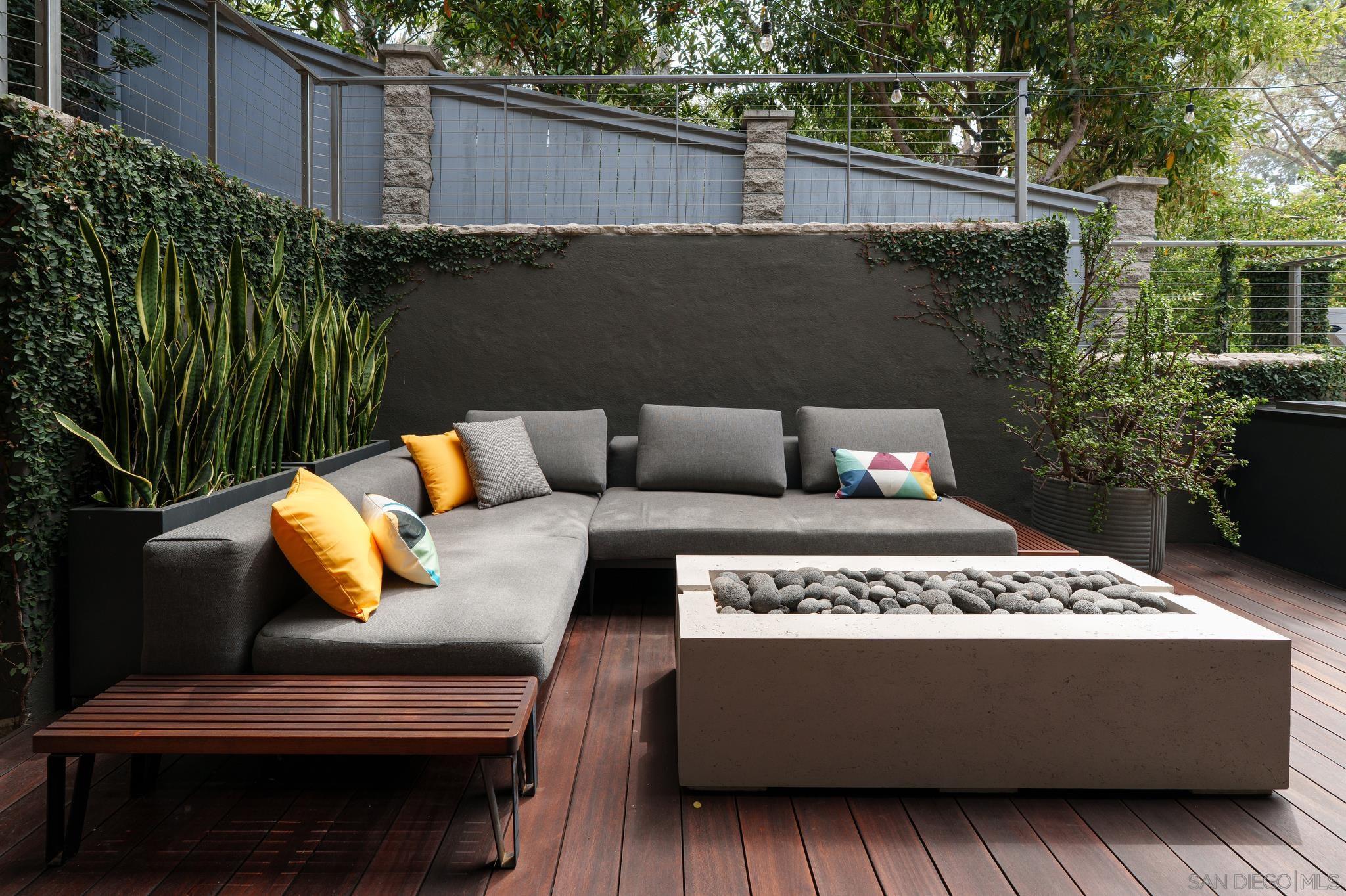 Detail Gallery Image 49 of 74 For 404  Pine Needles, Del Mar,  CA 92014 - 4 Beds | 4/1 Baths