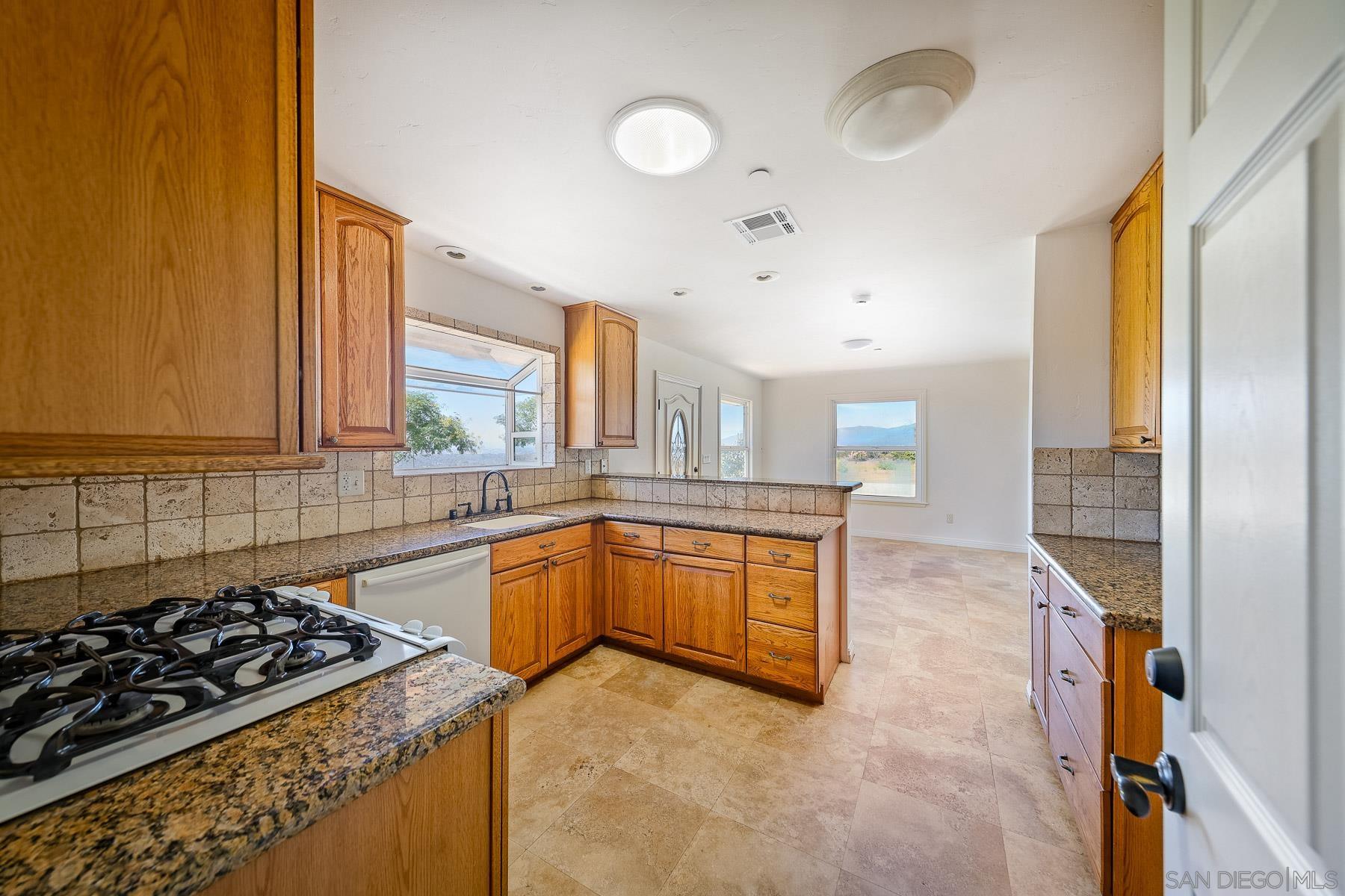 Detail Gallery Image 10 of 25 For 38960-62  Magee Rd, Pala,  CA 92059 - 1 Beds | 1 Baths