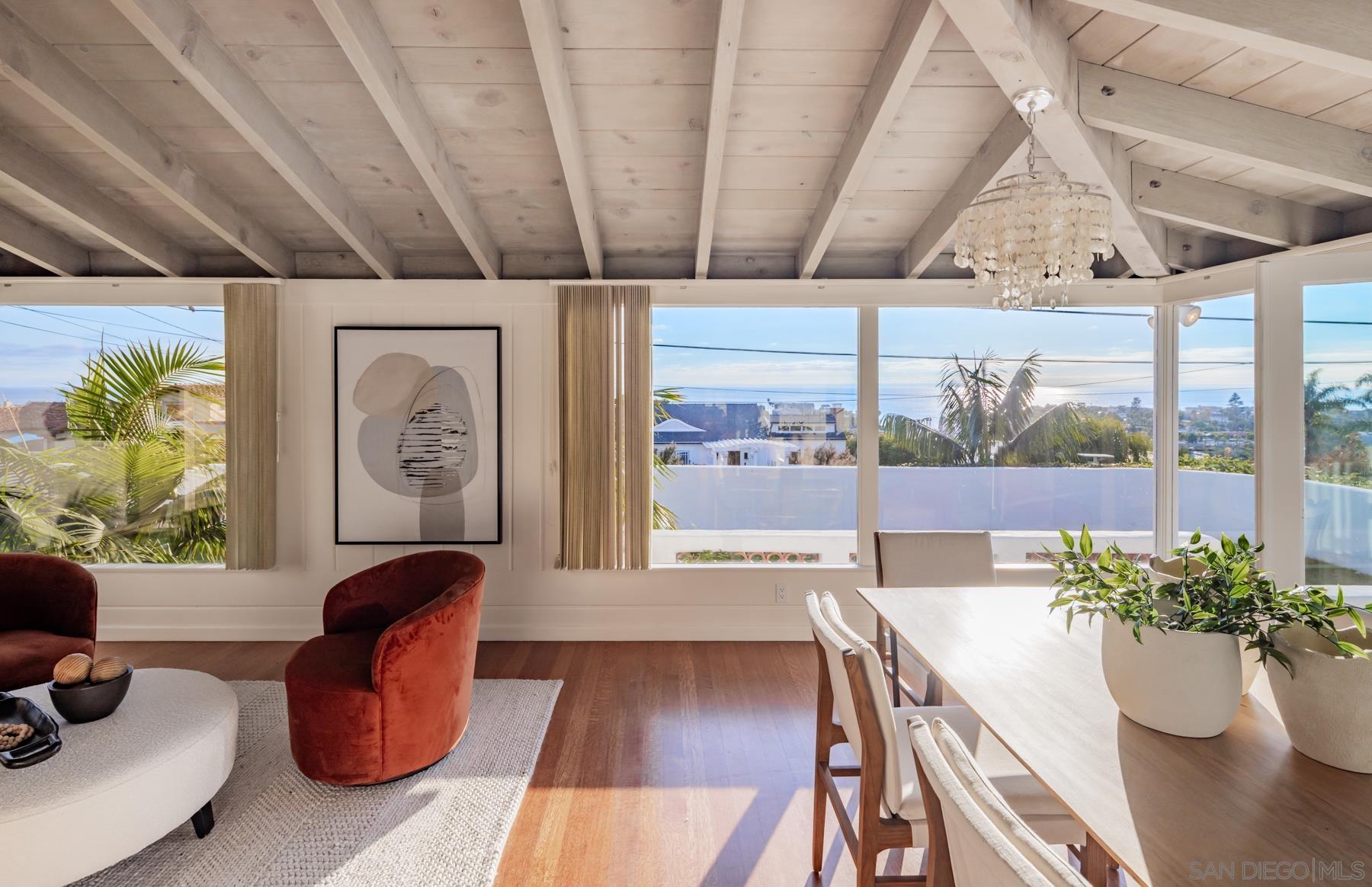 Detail Gallery Image 12 of 36 For 308  Corto St, Solana Beach,  CA 92075 - 4 Beds | 3 Baths