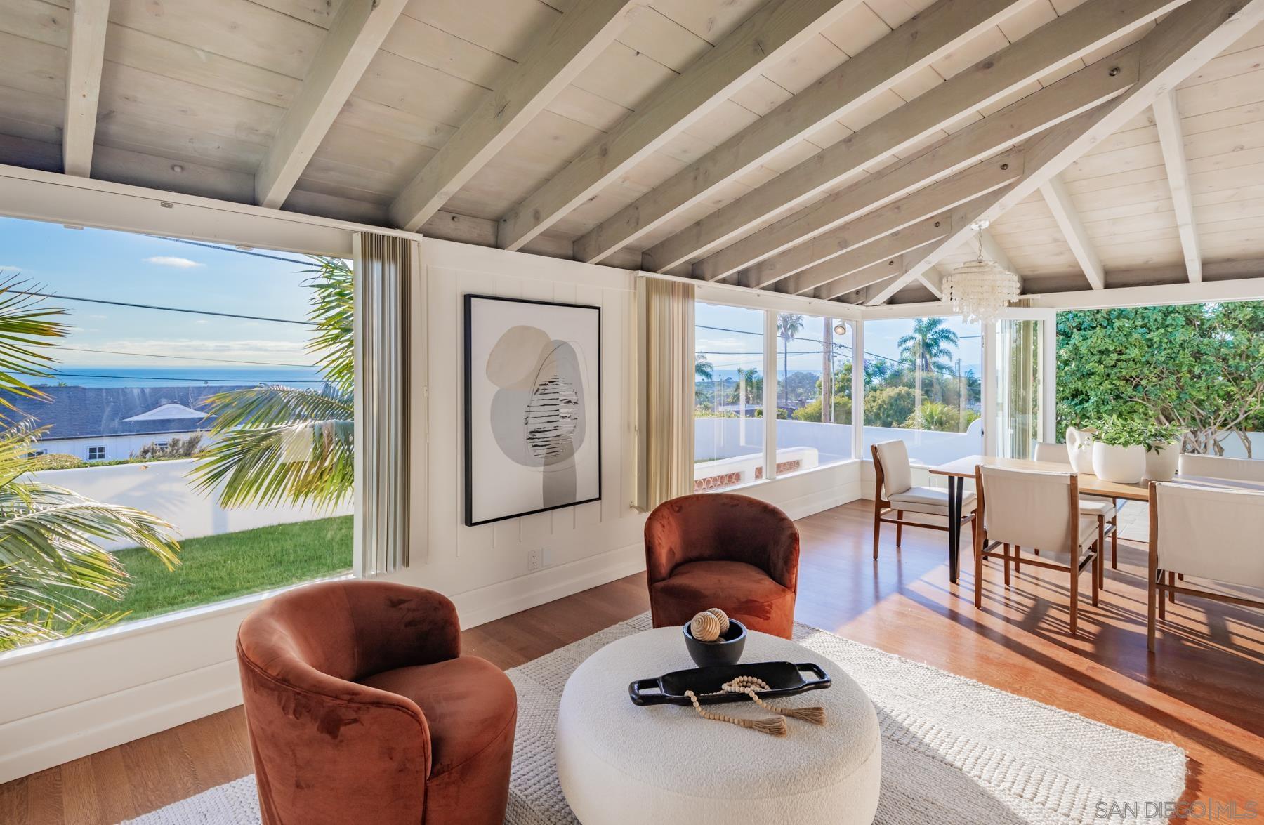 Detail Gallery Image 13 of 36 For 308  Corto St, Solana Beach,  CA 92075 - 4 Beds | 3 Baths