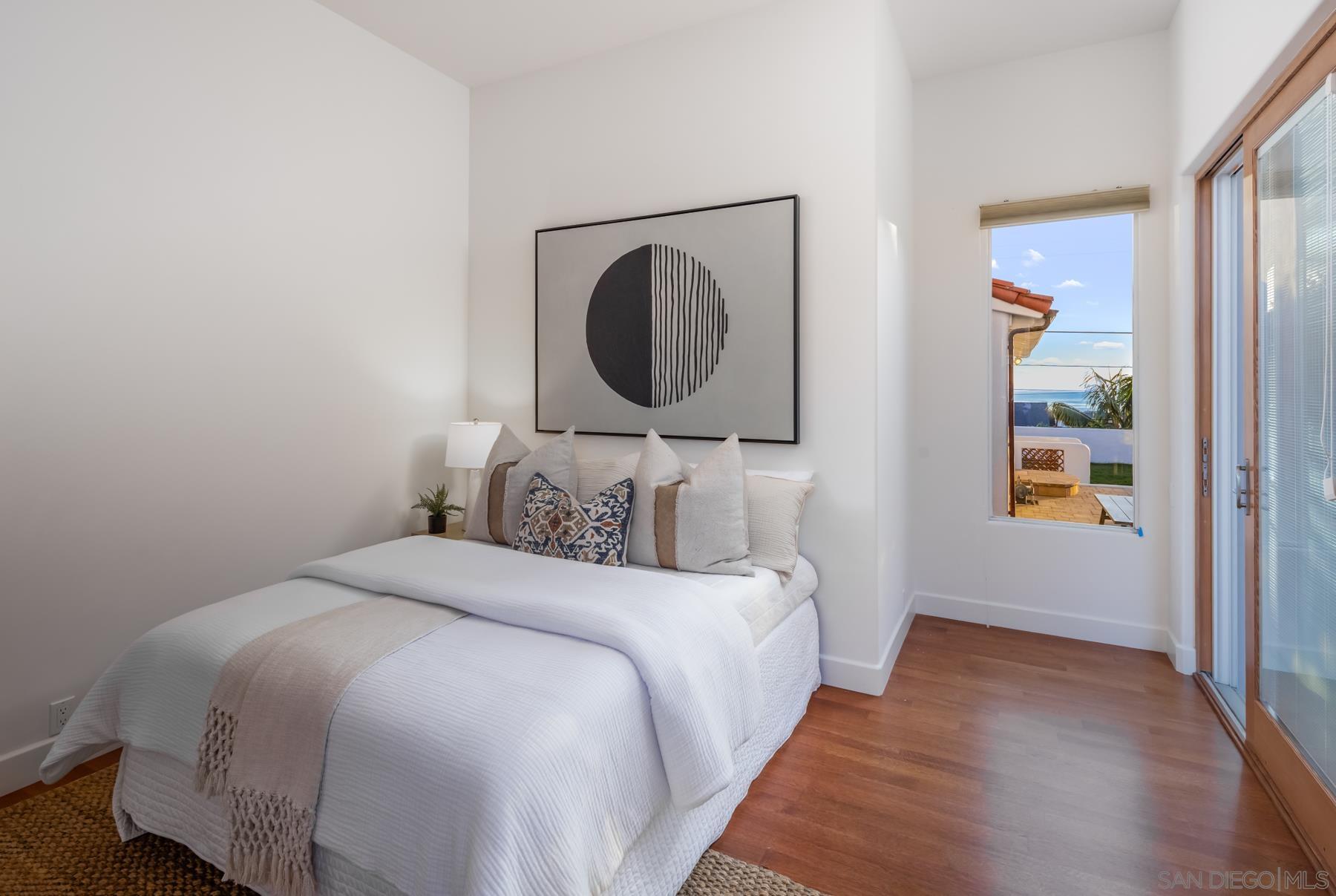 Detail Gallery Image 23 of 36 For 308  Corto St, Solana Beach,  CA 92075 - 4 Beds | 3 Baths