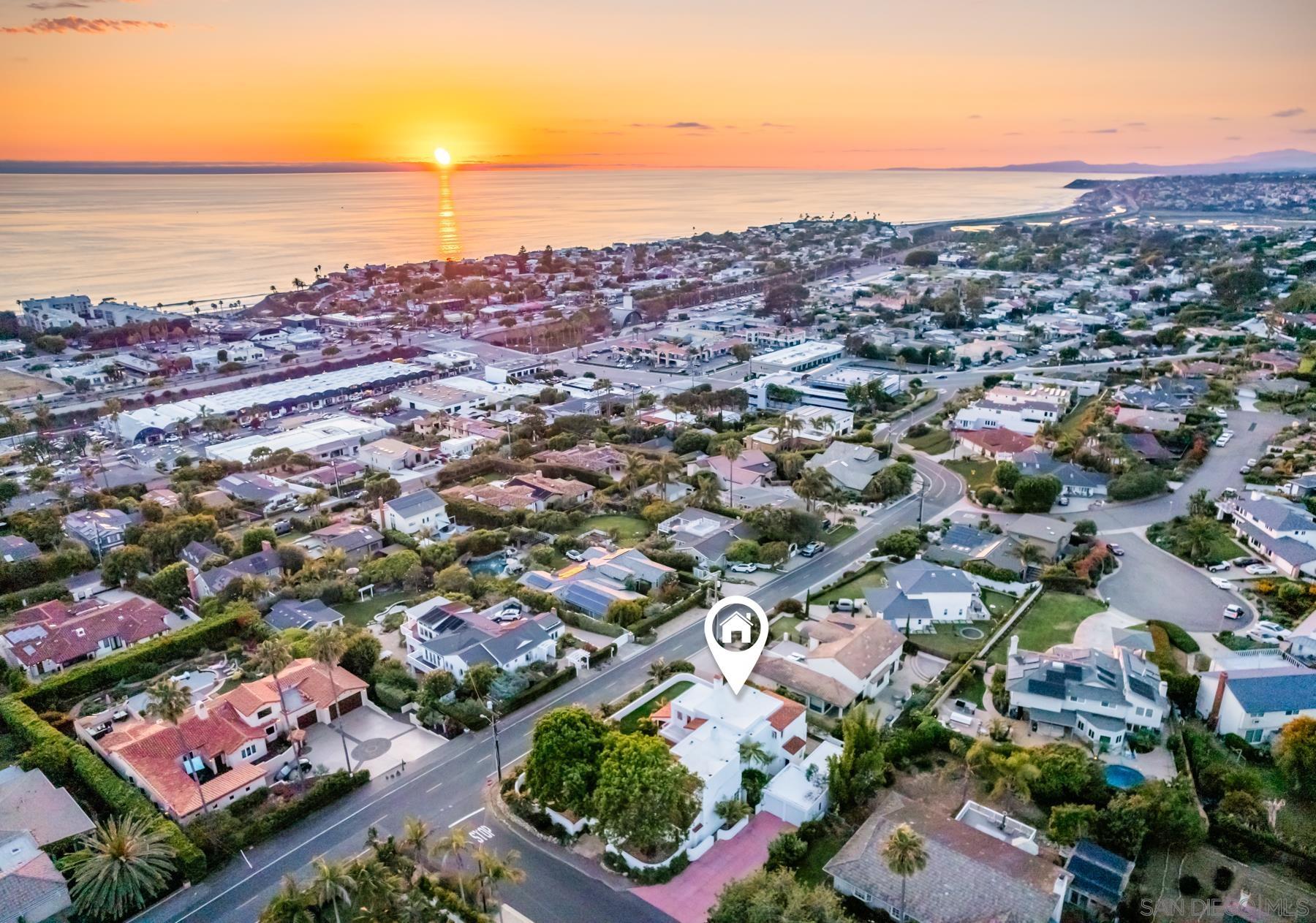 Detail Gallery Image 33 of 36 For 308  Corto St, Solana Beach,  CA 92075 - 4 Beds | 3 Baths