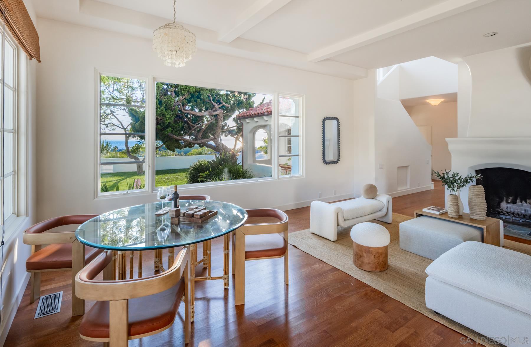 Detail Gallery Image 6 of 36 For 308  Corto St, Solana Beach,  CA 92075 - 4 Beds | 3 Baths