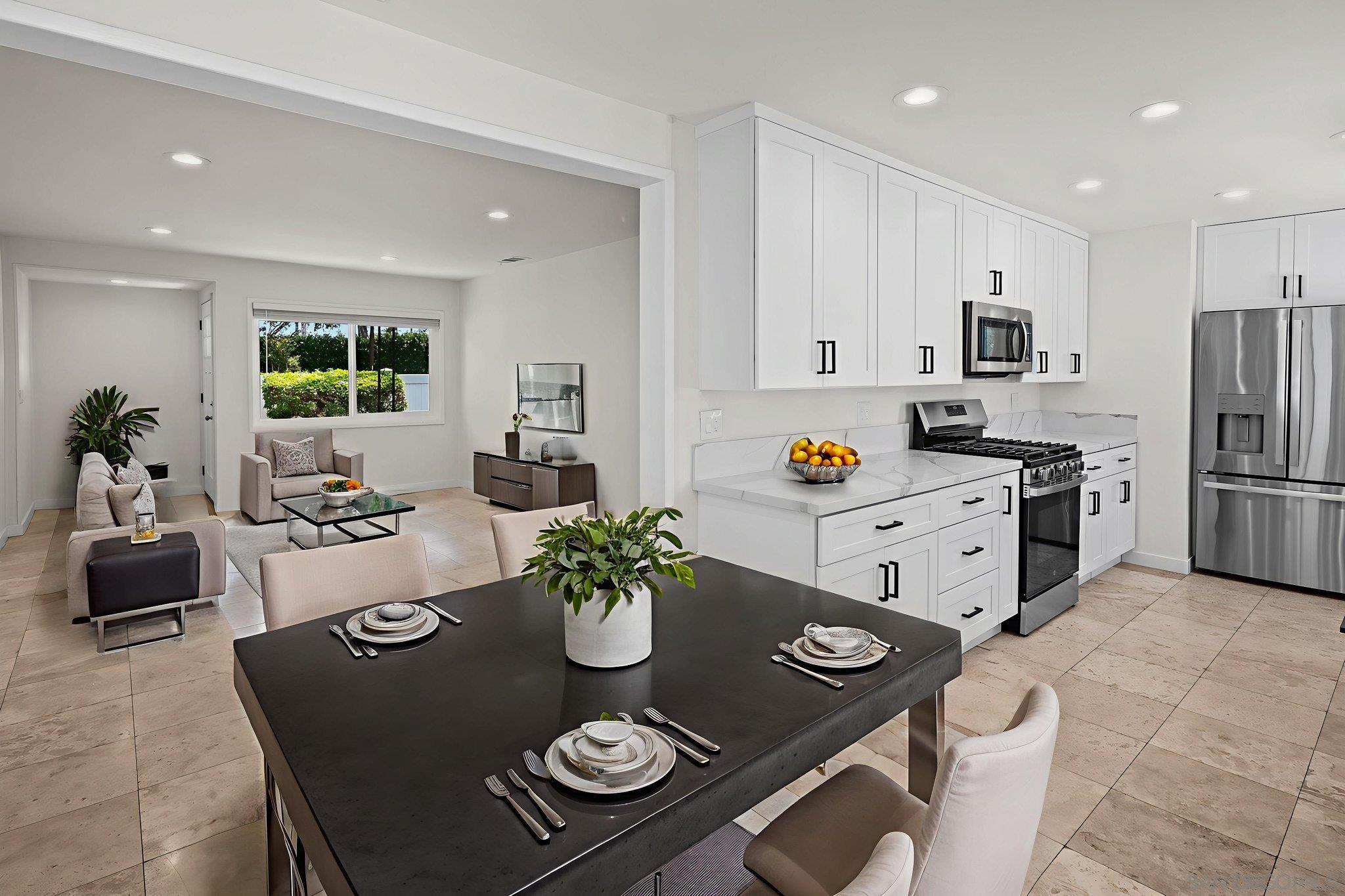 Front Image Thumbnail for SD250034105