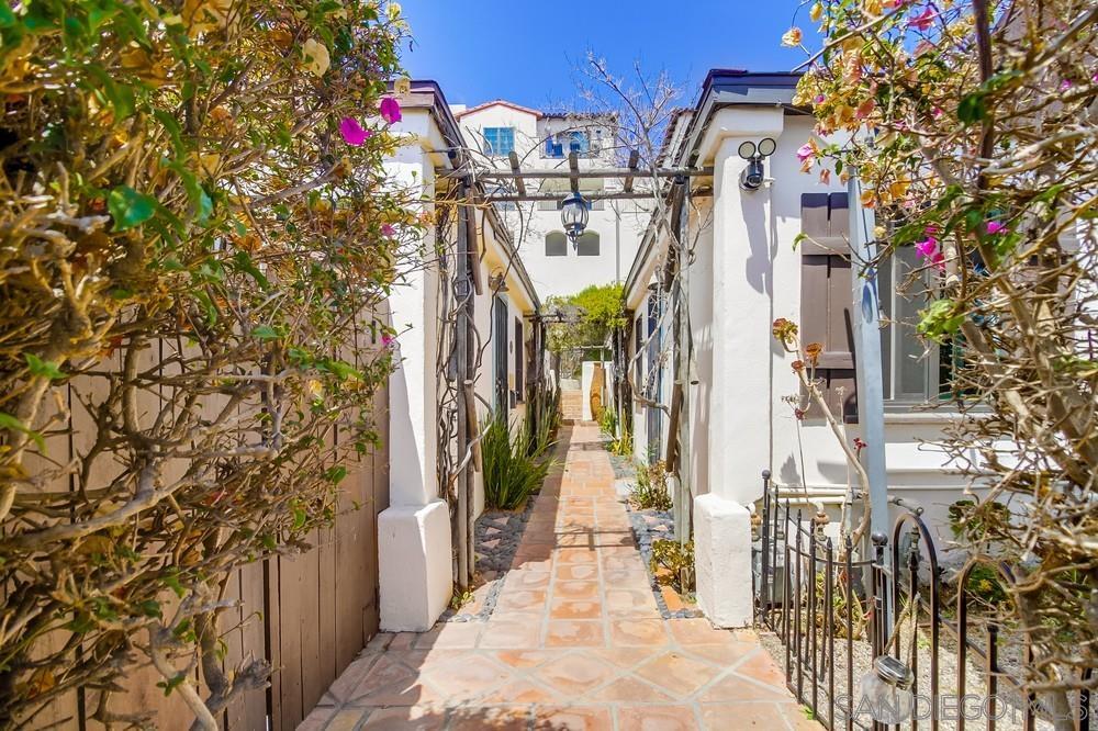 Front Image Thumbnail for SD250034228