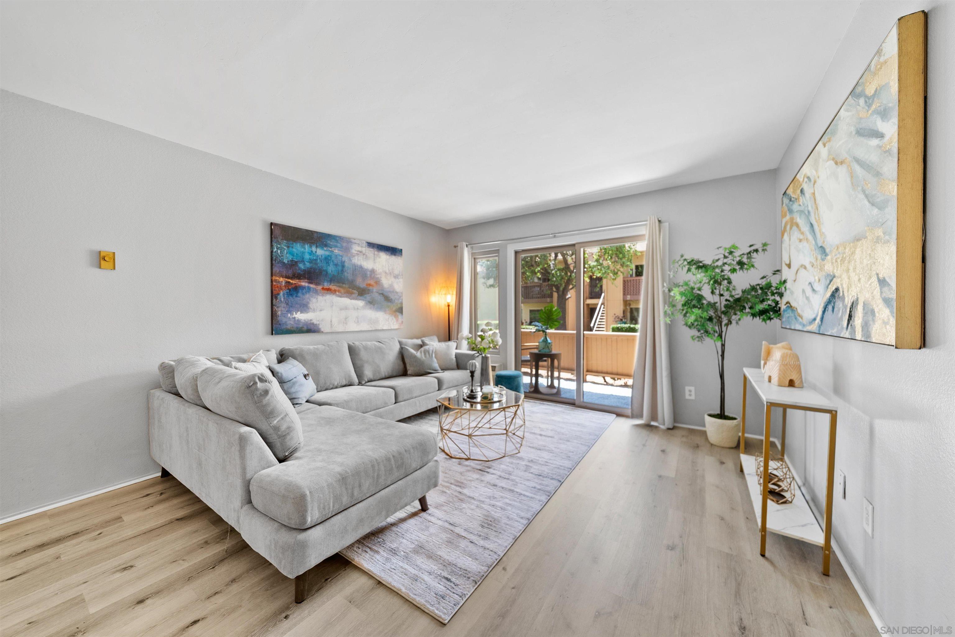 Front Image Thumbnail for SD250034254