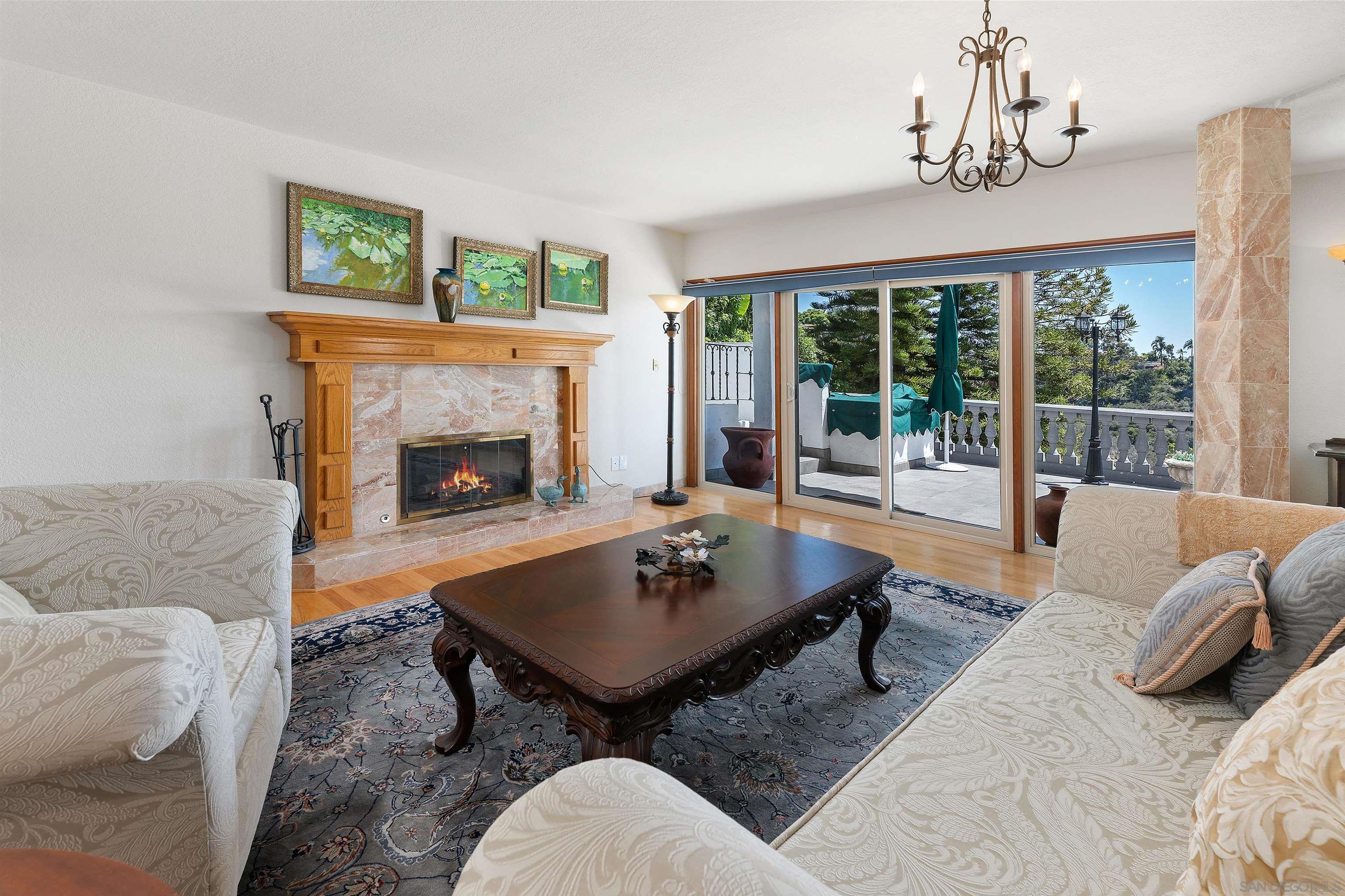 Front Image Thumbnail for SD250034319