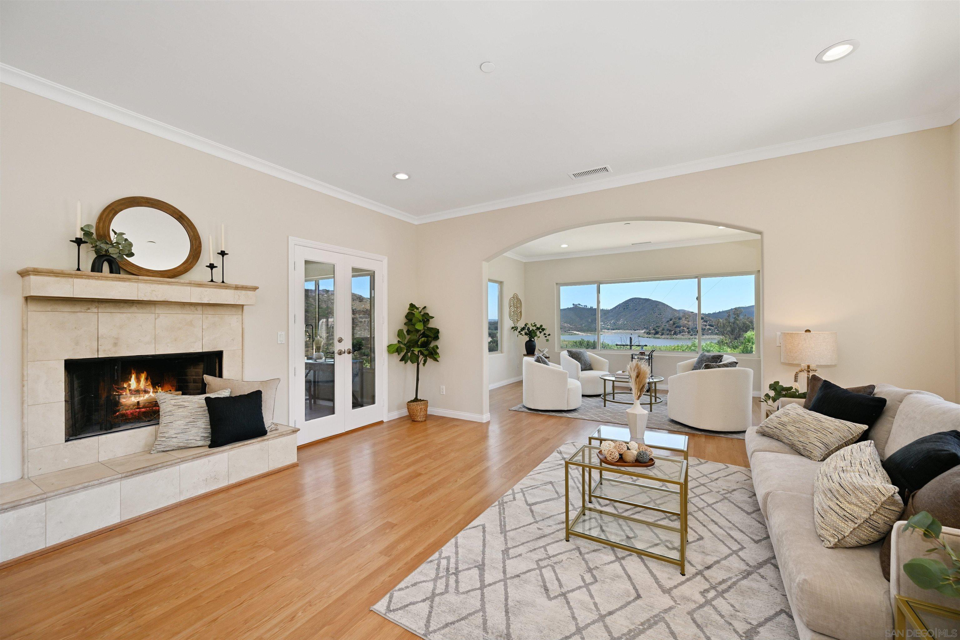 Detail Gallery Image 1 of 28 For 20227  Ash Ln, Escondido,  CA 92029 - 3 Beds | 3 Baths