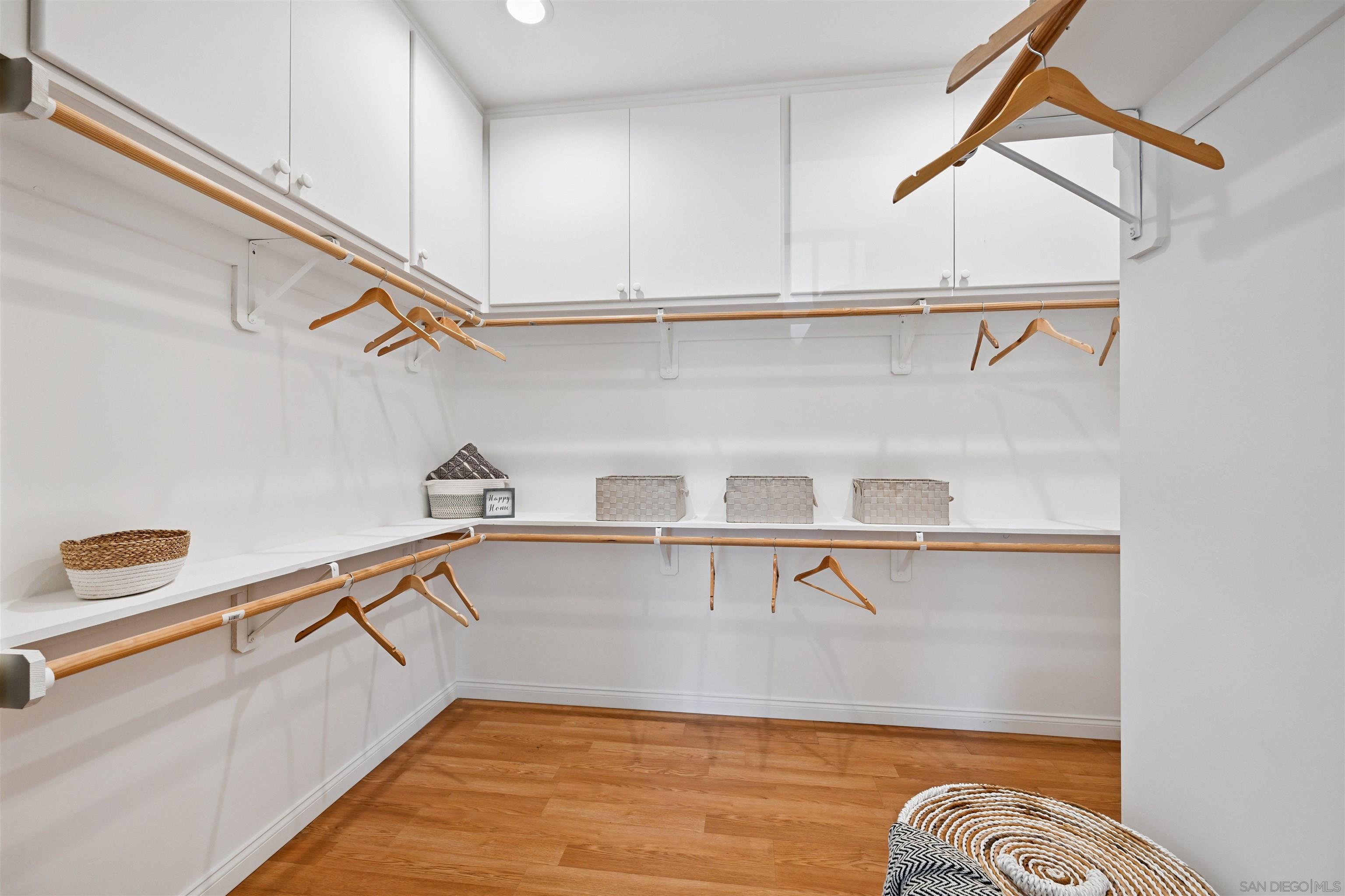 Detail Gallery Image 17 of 28 For 20227  Ash Ln, Escondido,  CA 92029 - 3 Beds | 3 Baths