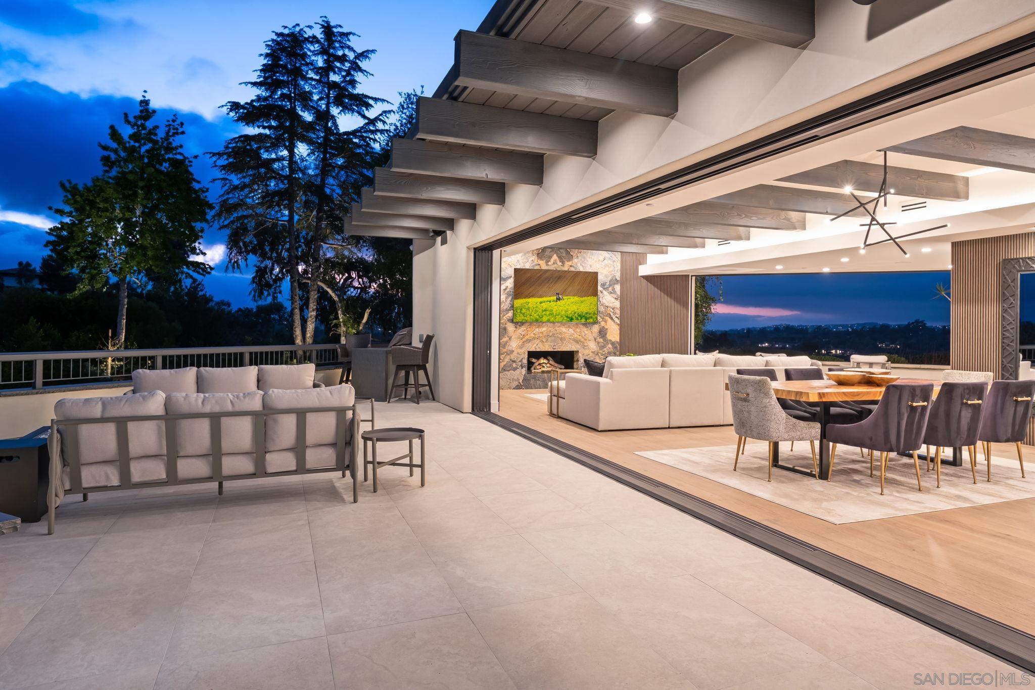 Front Image Thumbnail for SD250034439