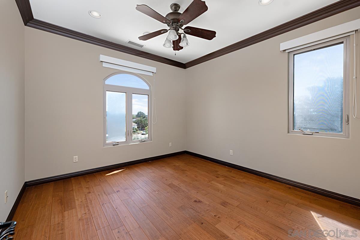 Detail Gallery Image 34 of 42 For 3745  Vista Pointe, Bonita,  CA 91902 - 6 Beds | 5/1 Baths