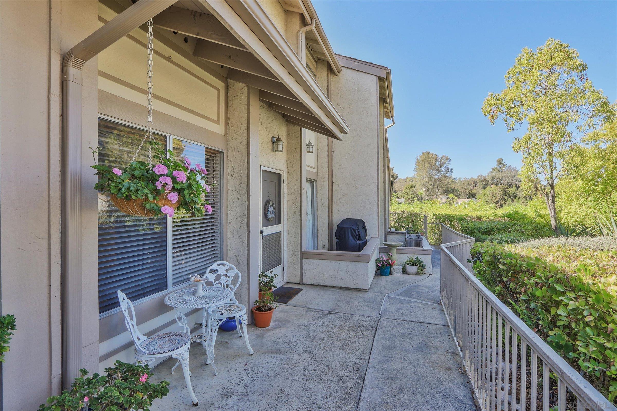 Detail Gallery Image 3 of 31 For 5430  Baltimore  #51,  La Mesa,  CA 91942 - 2 Beds | 1/1 Baths