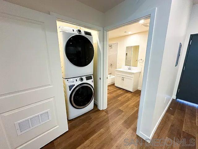 Detail Gallery Image 6 of 19 For 1041 N Cummings, Los Angeles,  CA 90033 - 1 Beds | 1 Baths