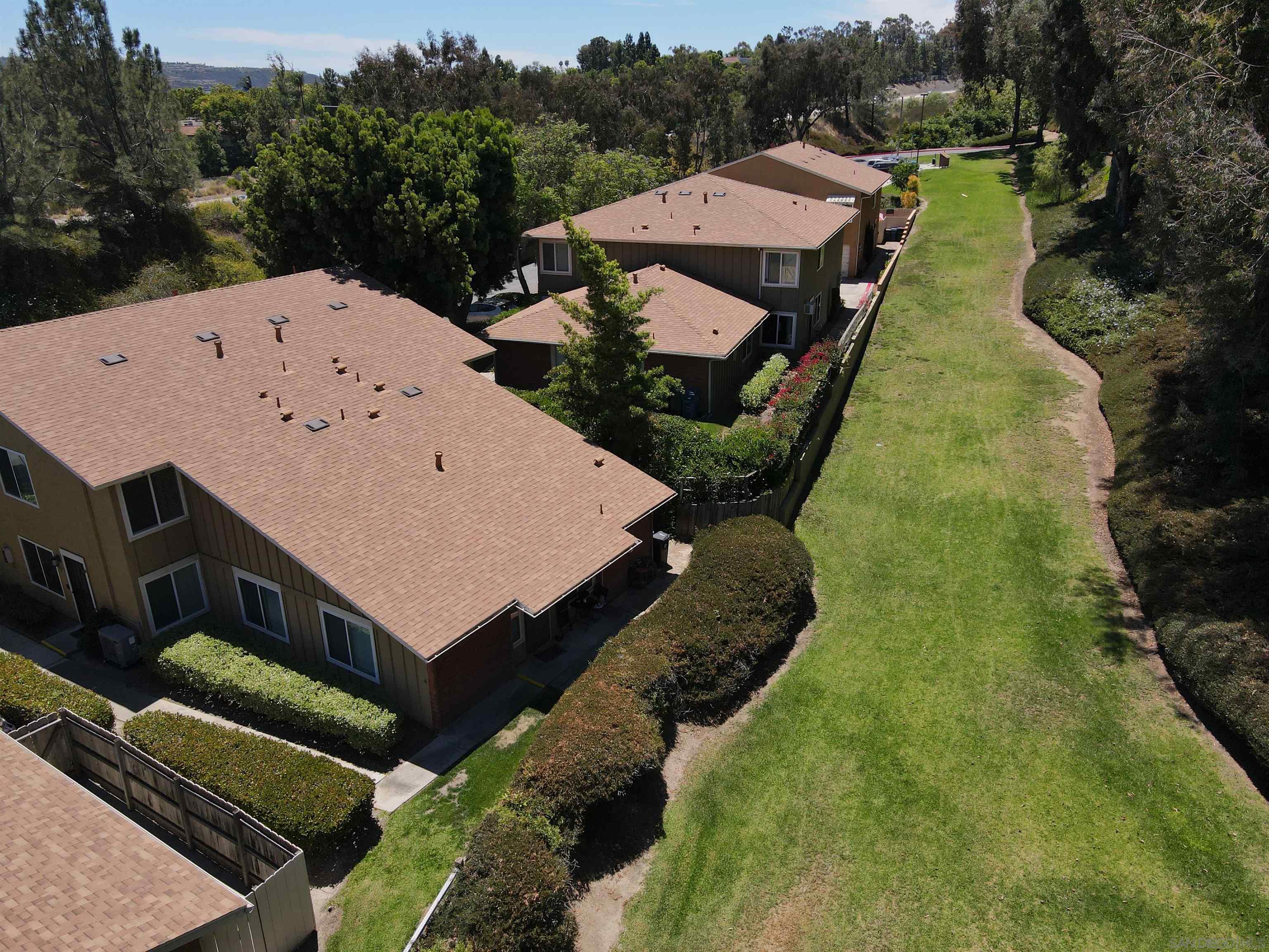 Detail Gallery Image 2 of 30 For 10454  Caminito Sulmona, San Diego,  CA 92129 - 3 Beds | 2 Baths