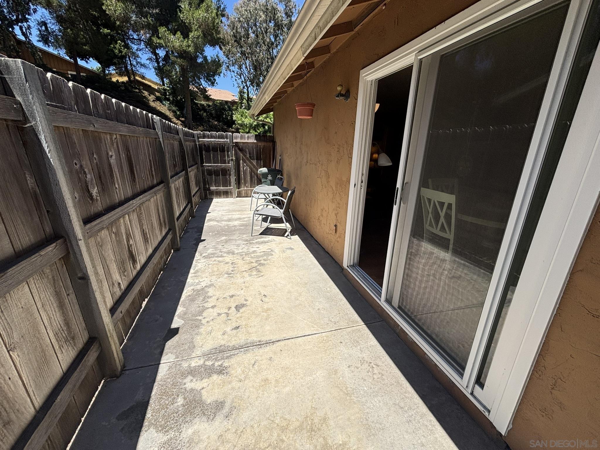 Detail Gallery Image 29 of 30 For 10454  Caminito Sulmona, San Diego,  CA 92129 - 3 Beds | 2 Baths