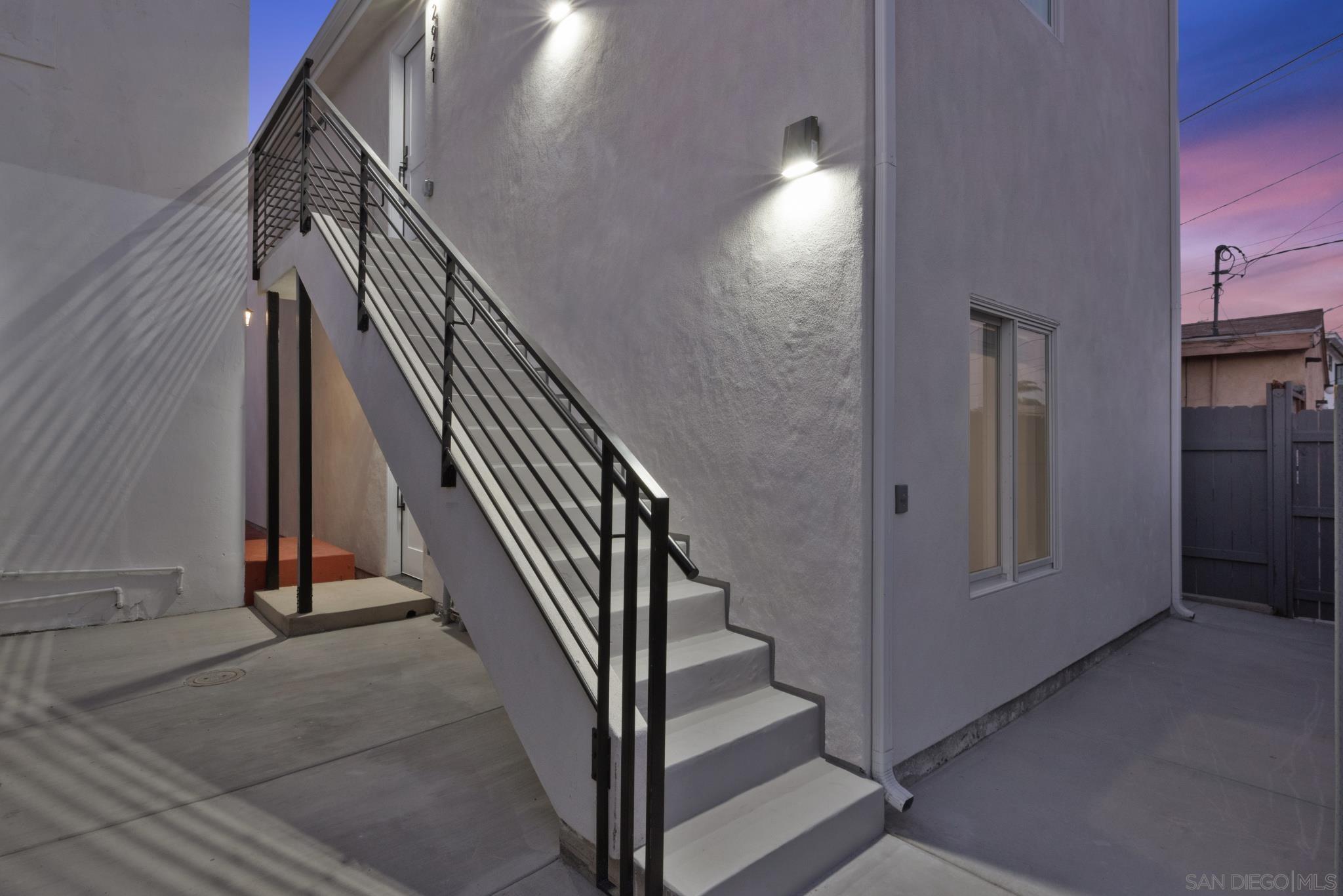 Detail Gallery Image 4 of 45 For 2949-57  Kalmia, San Diego,  CA 92104 - – Beds | – Baths