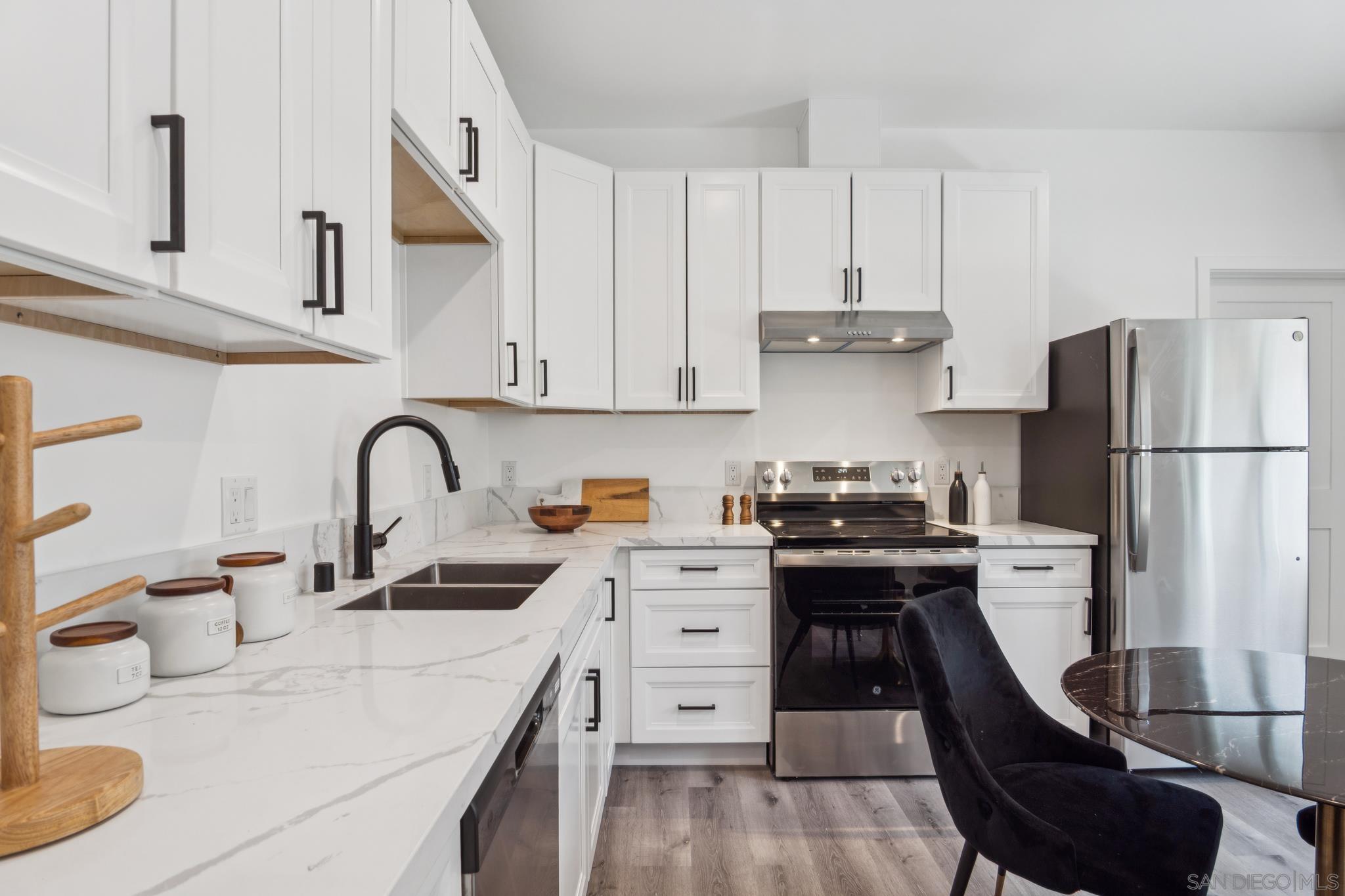 Detail Gallery Image 35 of 45 For 2949-57  Kalmia, San Diego,  CA 92104 - – Beds | – Baths