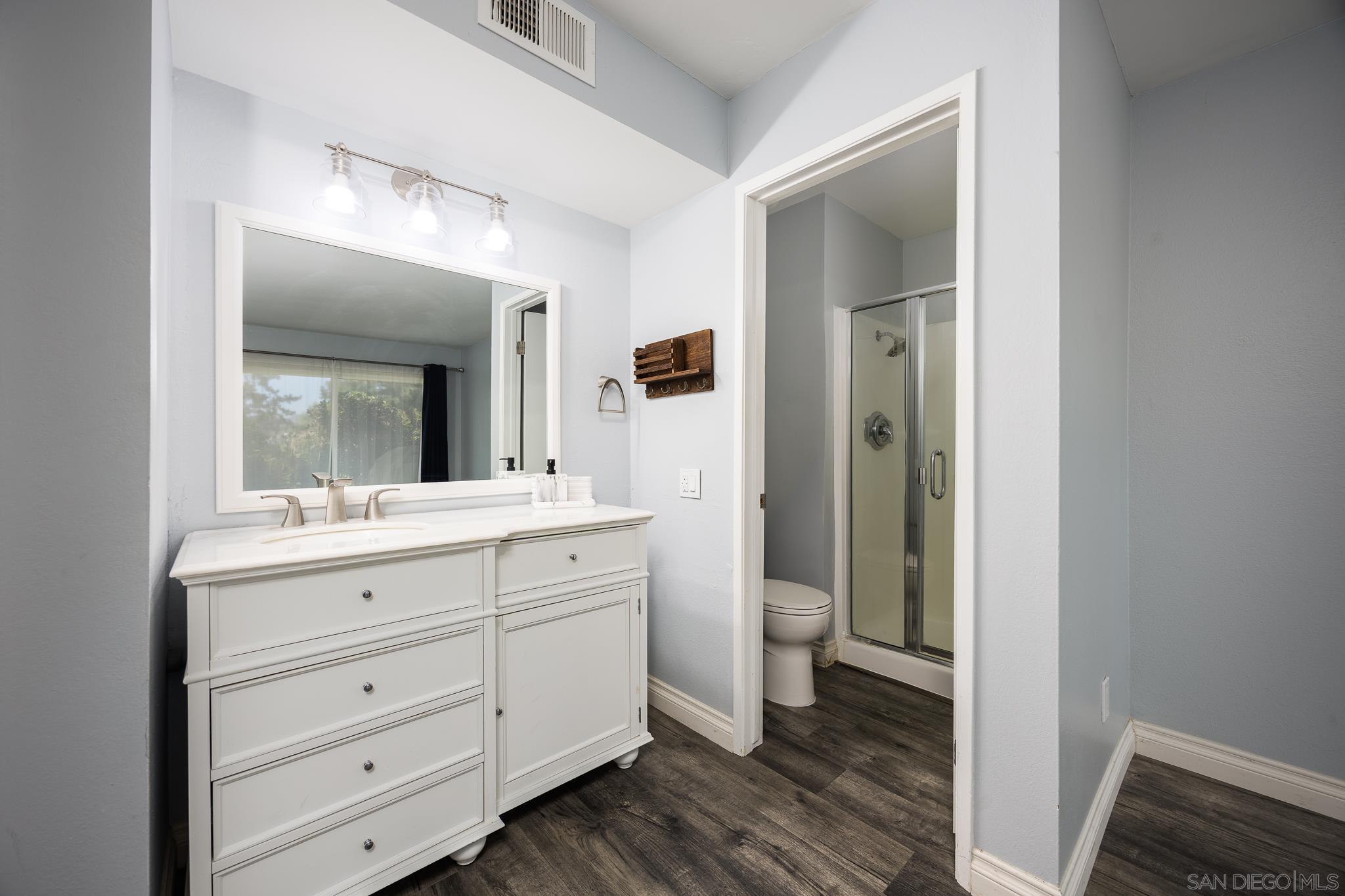 Detail Gallery Image 13 of 29 For 5700  Baltimore Dr  #215,  La Mesa,  CA 91942 - 2 Beds | 2 Baths
