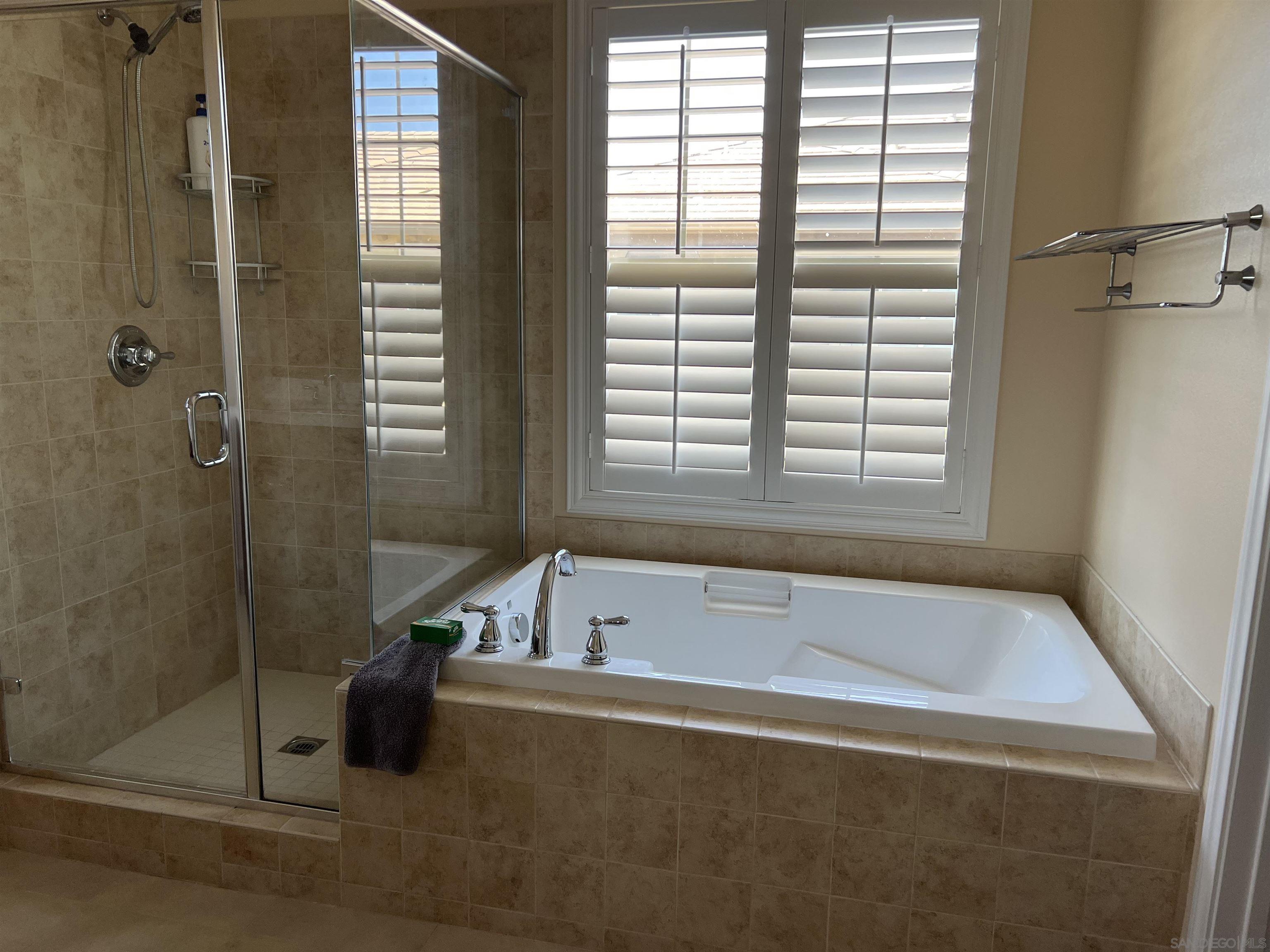 Detail Gallery Image 23 of 24 For 10637  Golden Willow Tr, San Diego,  CA 92130 - 4 Beds | 2/1 Baths