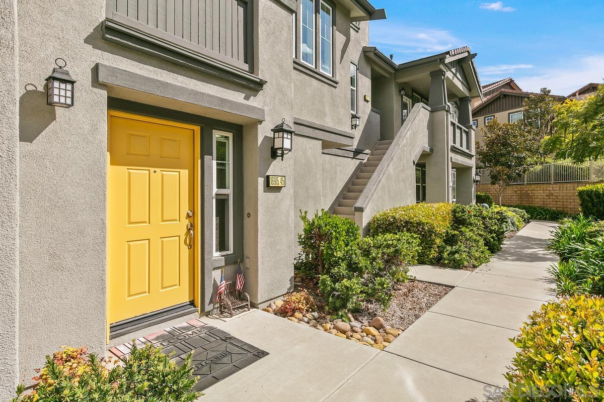 Detail Gallery Image 3 of 40 For 16915  Hutchins Lndg  45, San Diego,  CA 92127 - 2 Beds | 2/1 Baths