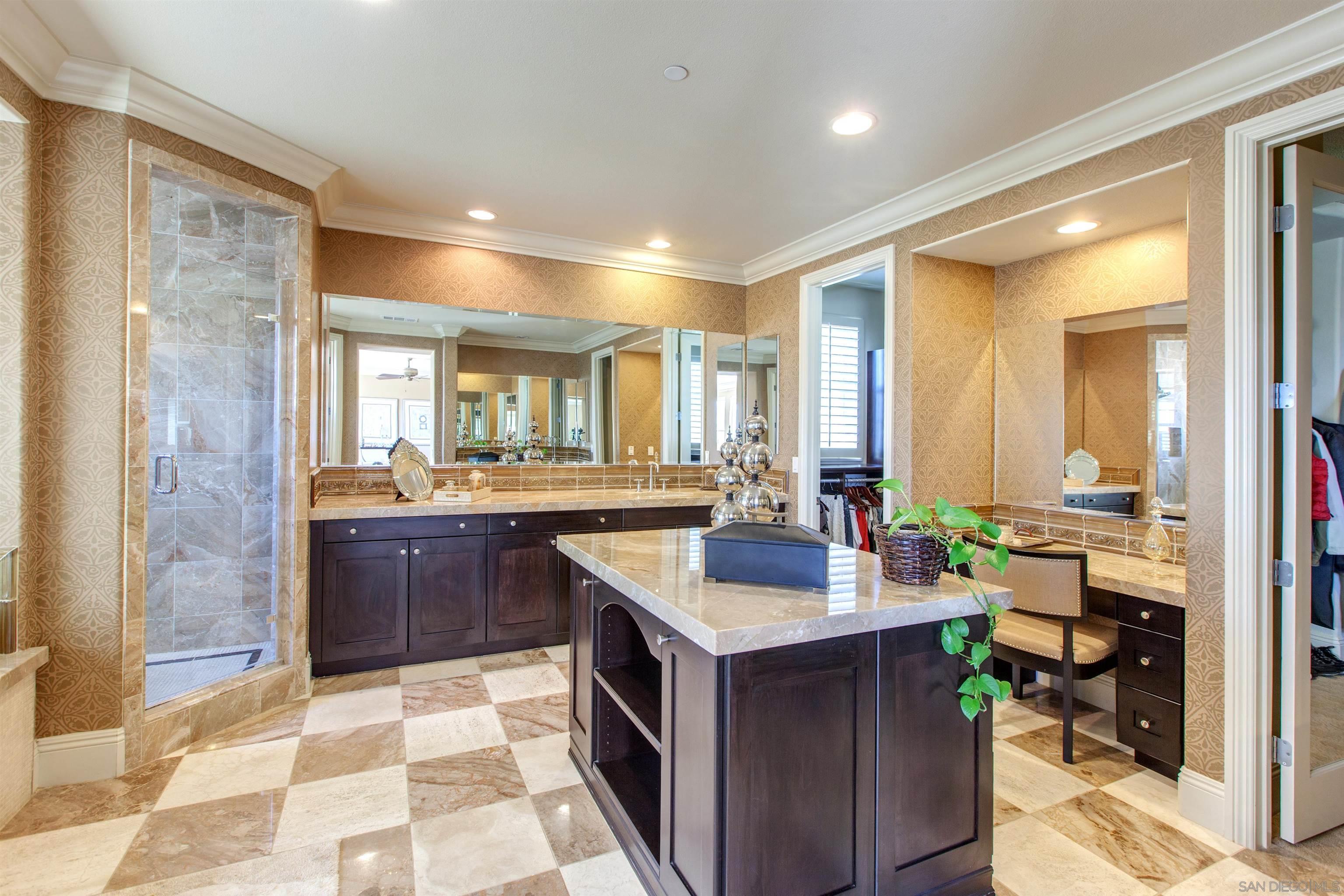 Detail Gallery Image 24 of 43 For 671  via Maggiore, Chula Vista,  CA 91914 - 6 Beds | 4/1 Baths