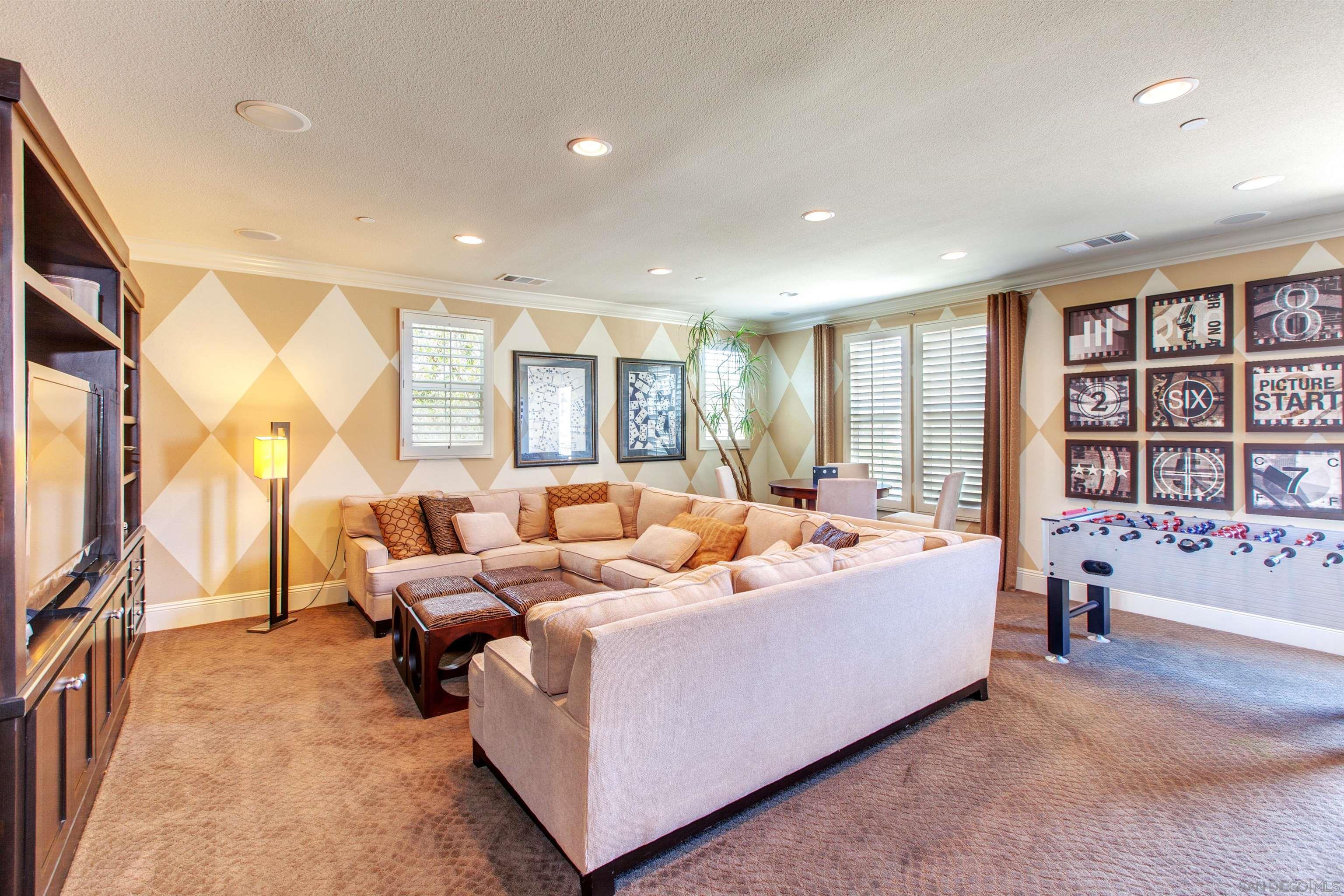 Detail Gallery Image 26 of 43 For 671  via Maggiore, Chula Vista,  CA 91914 - 6 Beds | 4/1 Baths