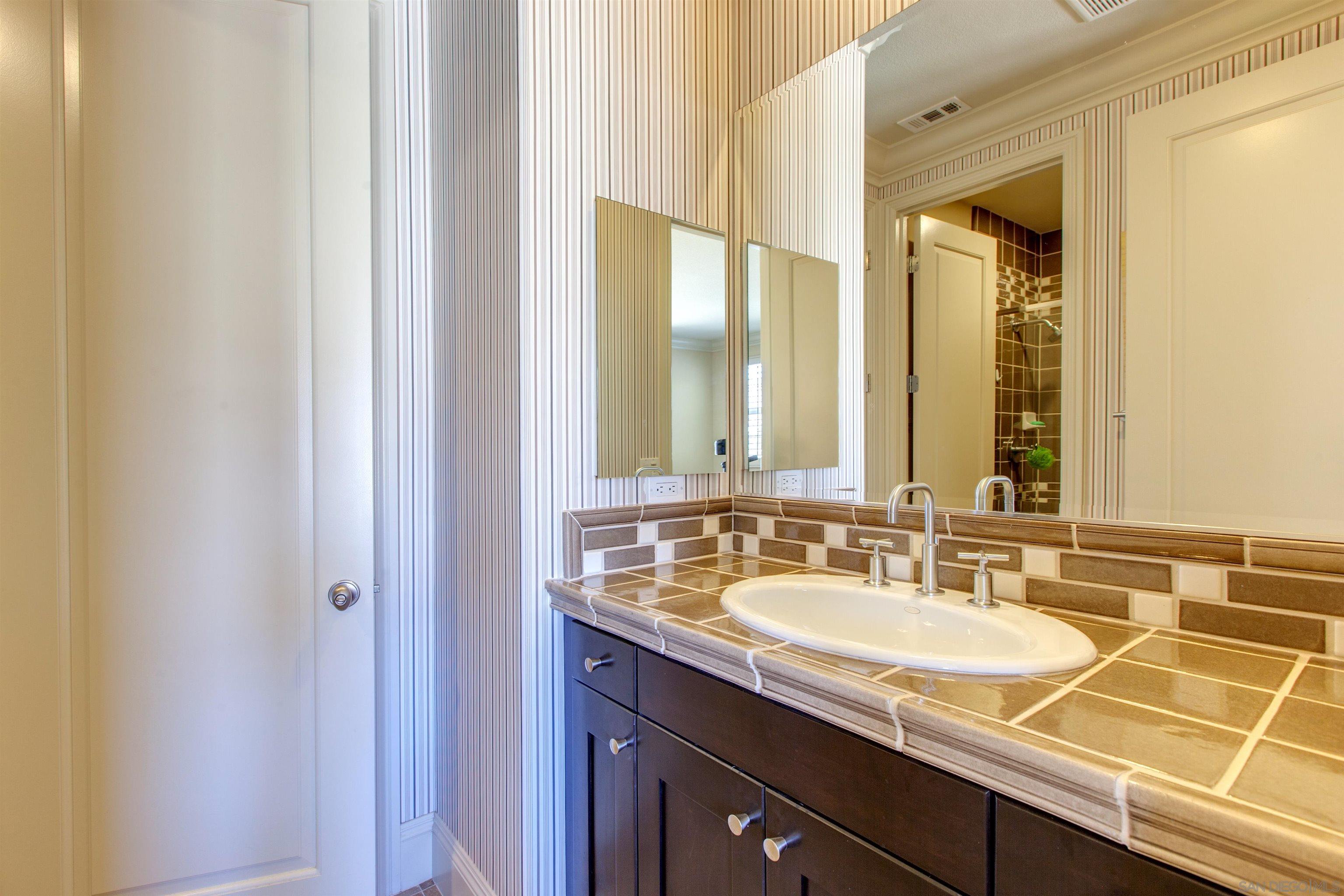 Detail Gallery Image 31 of 43 For 671  via Maggiore, Chula Vista,  CA 91914 - 6 Beds | 4/1 Baths