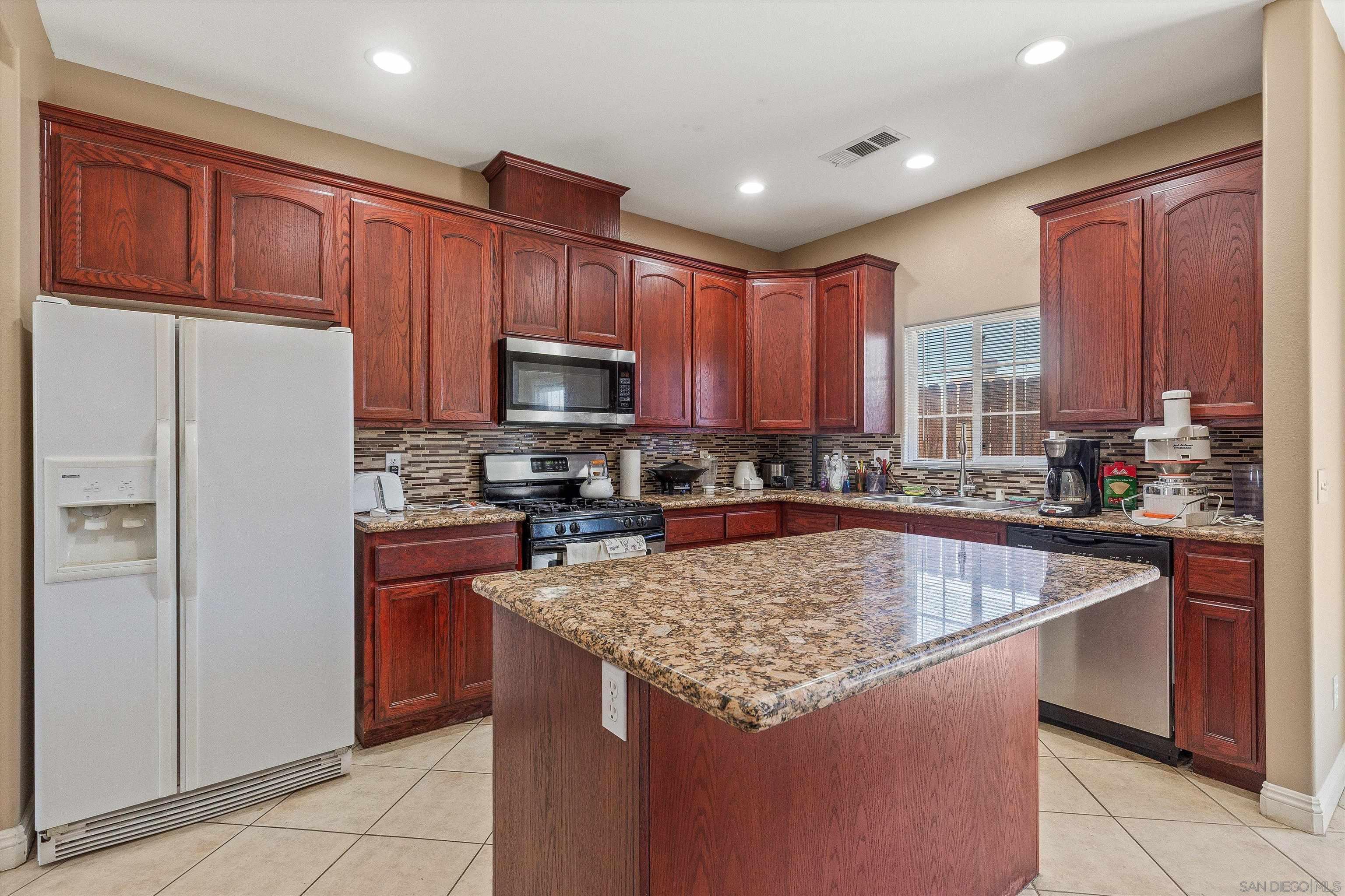 Detail Gallery Image 13 of 27 For 17080  Covey St, –,  CA 92258 - 4 Beds | 3 Baths