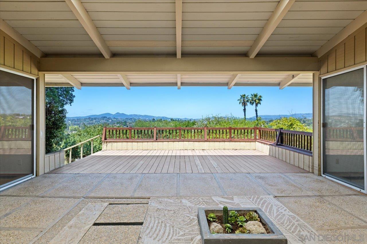 Front Image Thumbnail for SD250034793