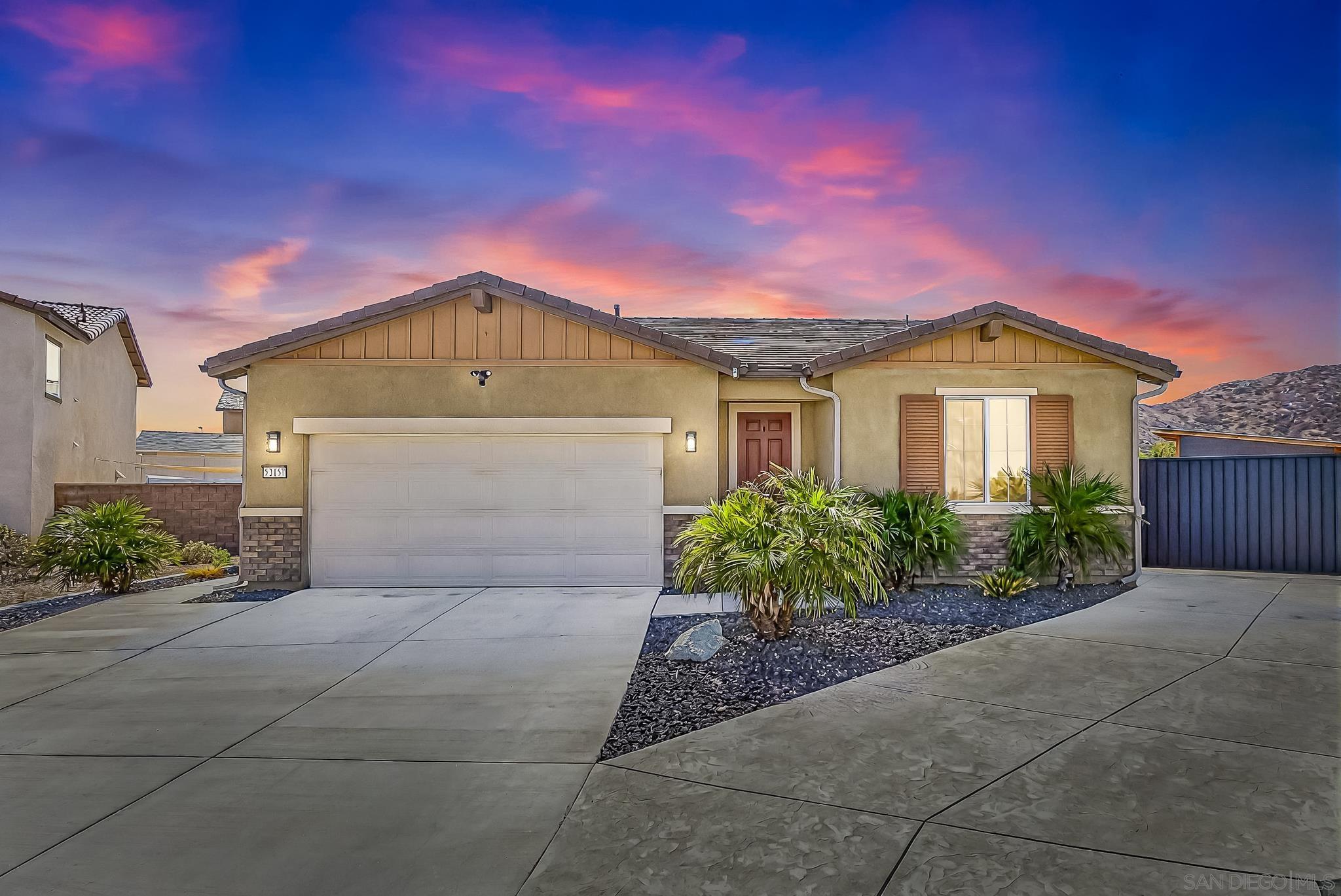 Detail Gallery Image 1 of 1 For 32197  Bunkhouse Rd, Winchester,  CA 92596 - 3 Beds | 2 Baths