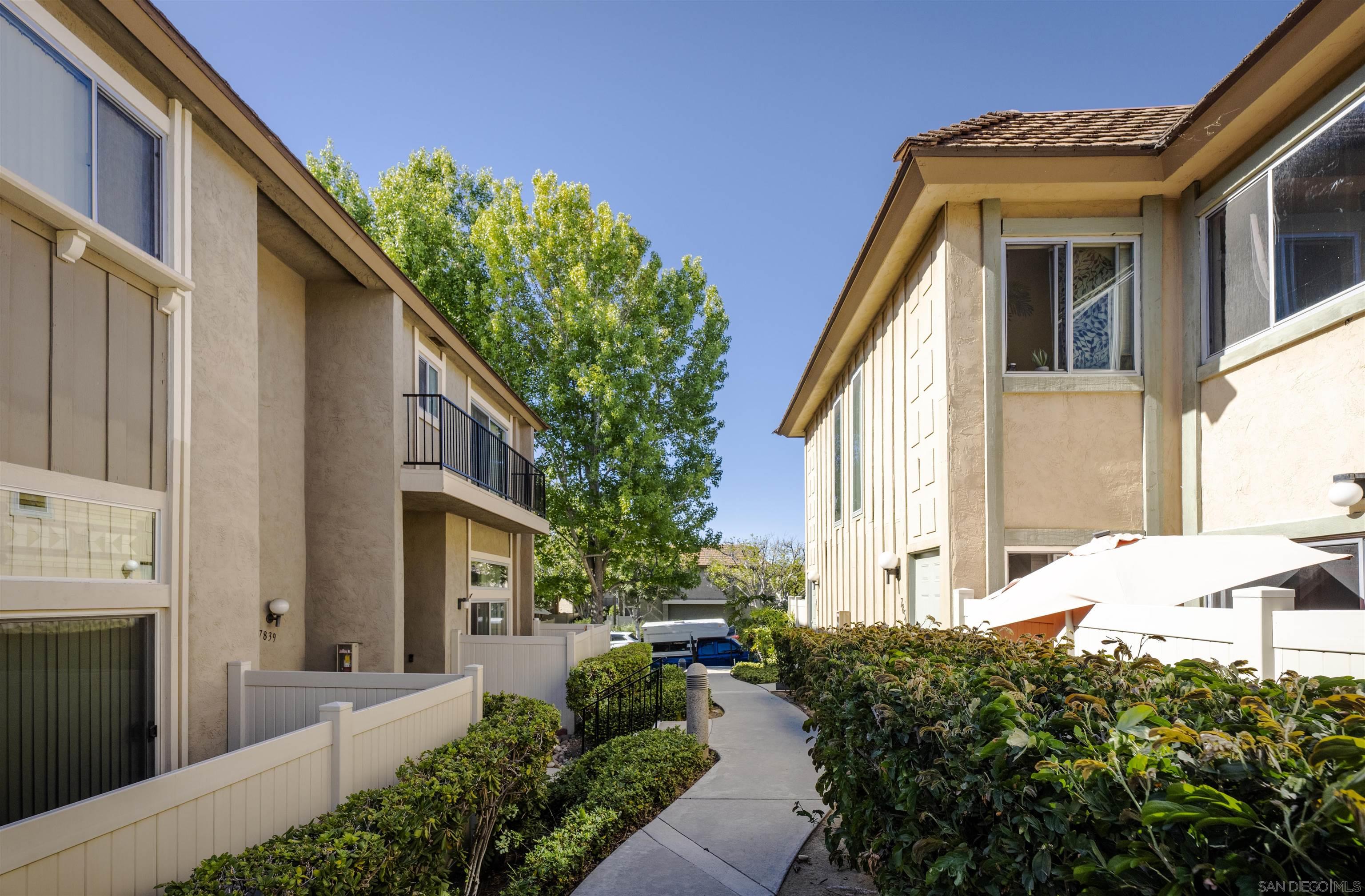 Detail Gallery Image 3 of 40 For 7855  Hummingbird Lane, San Diego,  CA 92123 - 2 Beds | 1 Baths