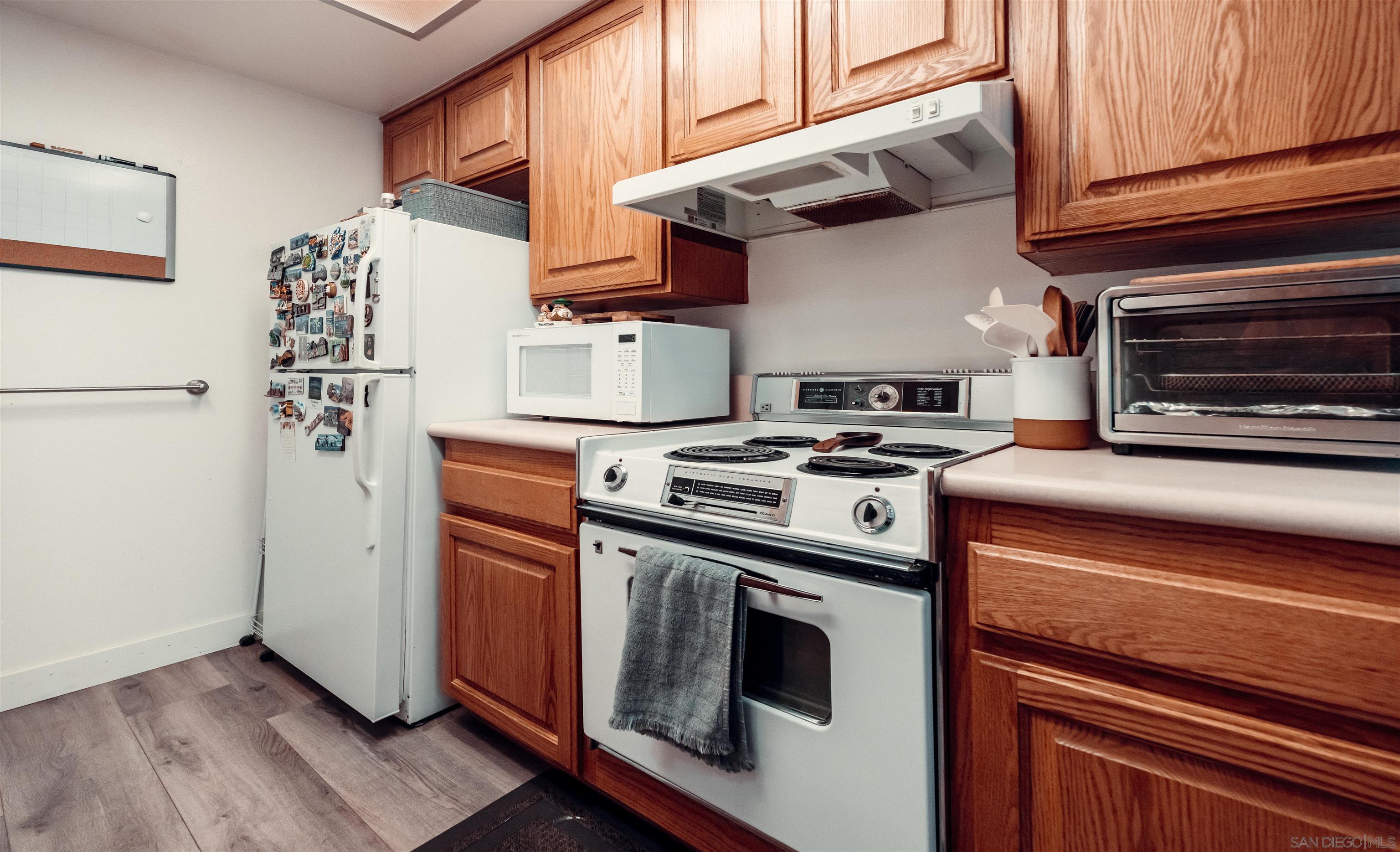 Detail Gallery Image 27 of 40 For 7855  Hummingbird Lane, San Diego,  CA 92123 - 2 Beds | 1 Baths