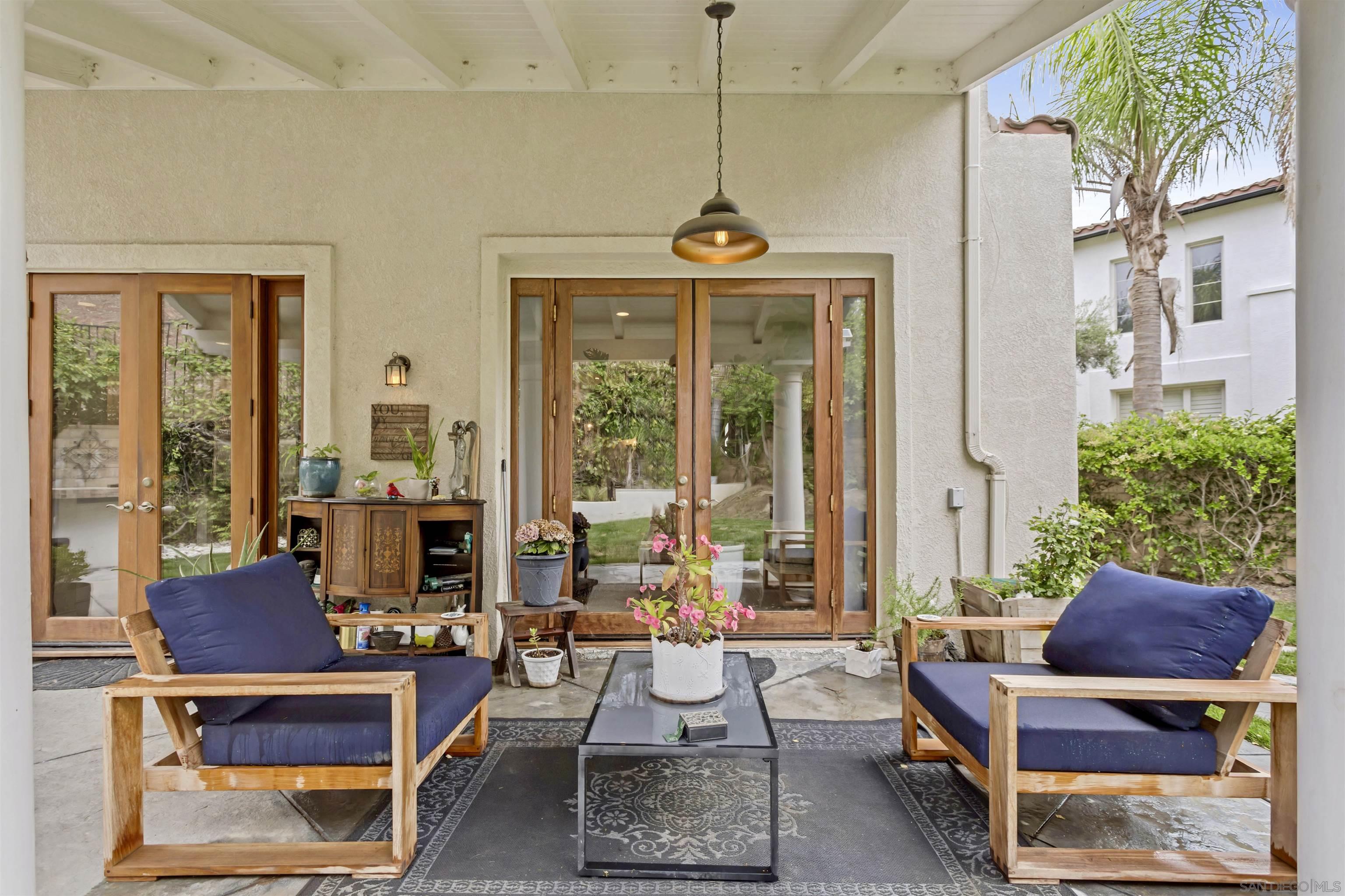 Detail Gallery Image 16 of 29 For 4229  via Mira Monte, Agoura Hills,  CA 91301 - 3 Beds | 2/1 Baths