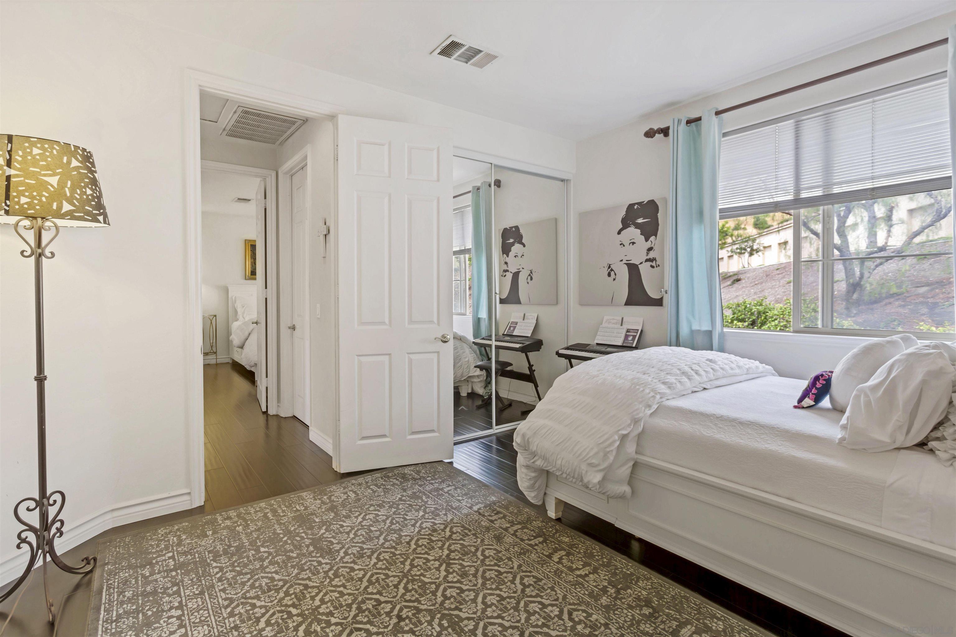 Detail Gallery Image 25 of 29 For 4229  via Mira Monte, Agoura Hills,  CA 91301 - 3 Beds | 2/1 Baths