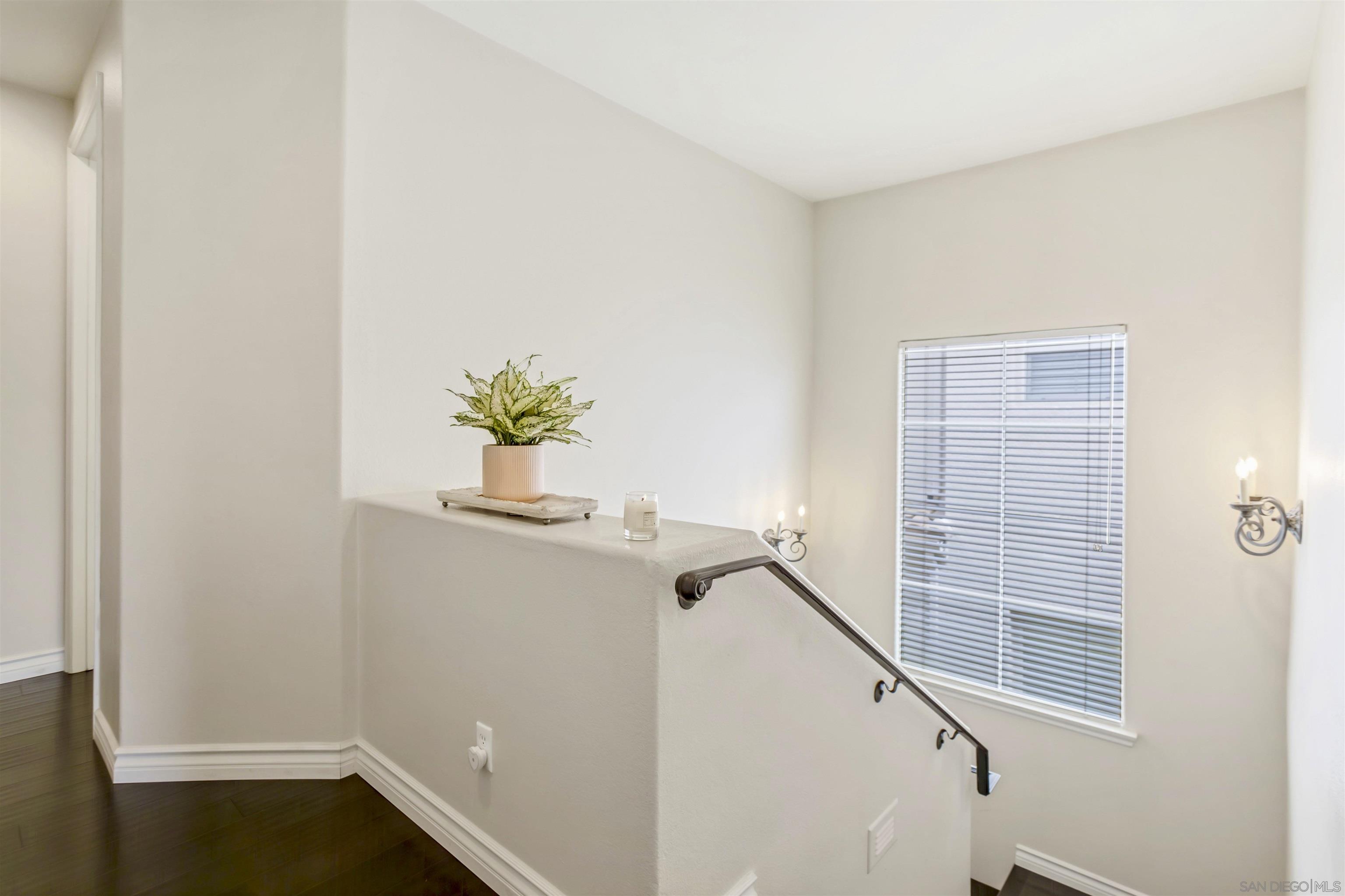 Detail Gallery Image 27 of 29 For 4229  via Mira Monte, Agoura Hills,  CA 91301 - 3 Beds | 2/1 Baths