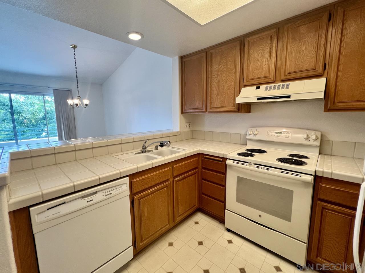 Detail Gallery Image 14 of 36 For 9995  Scripps Westview Way  54, San Diego,  CA 92121 - 2 Beds | 1 Baths