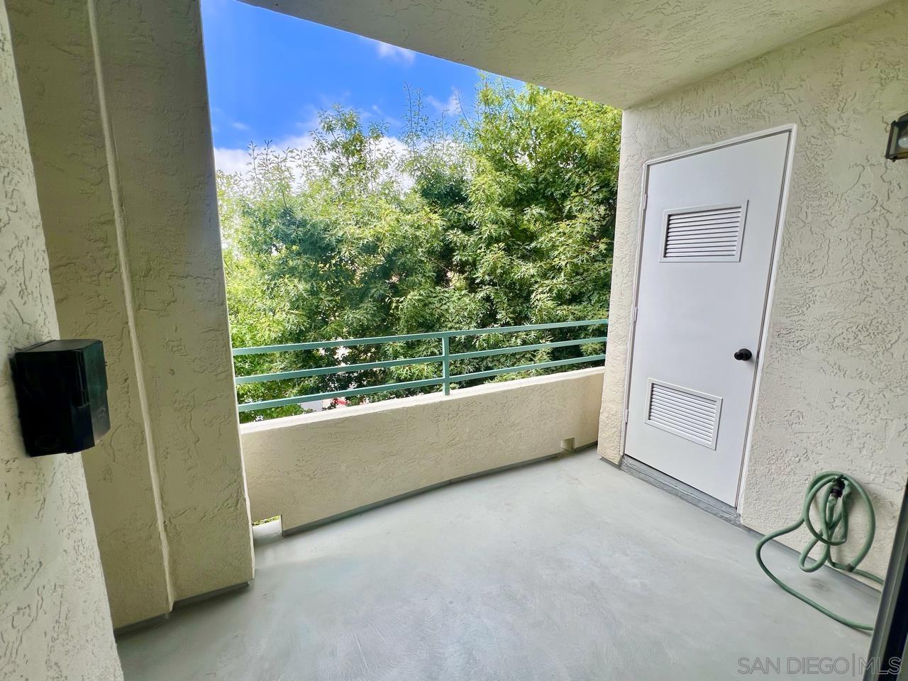 Detail Gallery Image 10 of 36 For 9995  Scripps Westview Way  54, San Diego,  CA 92121 - 2 Beds | 1 Baths