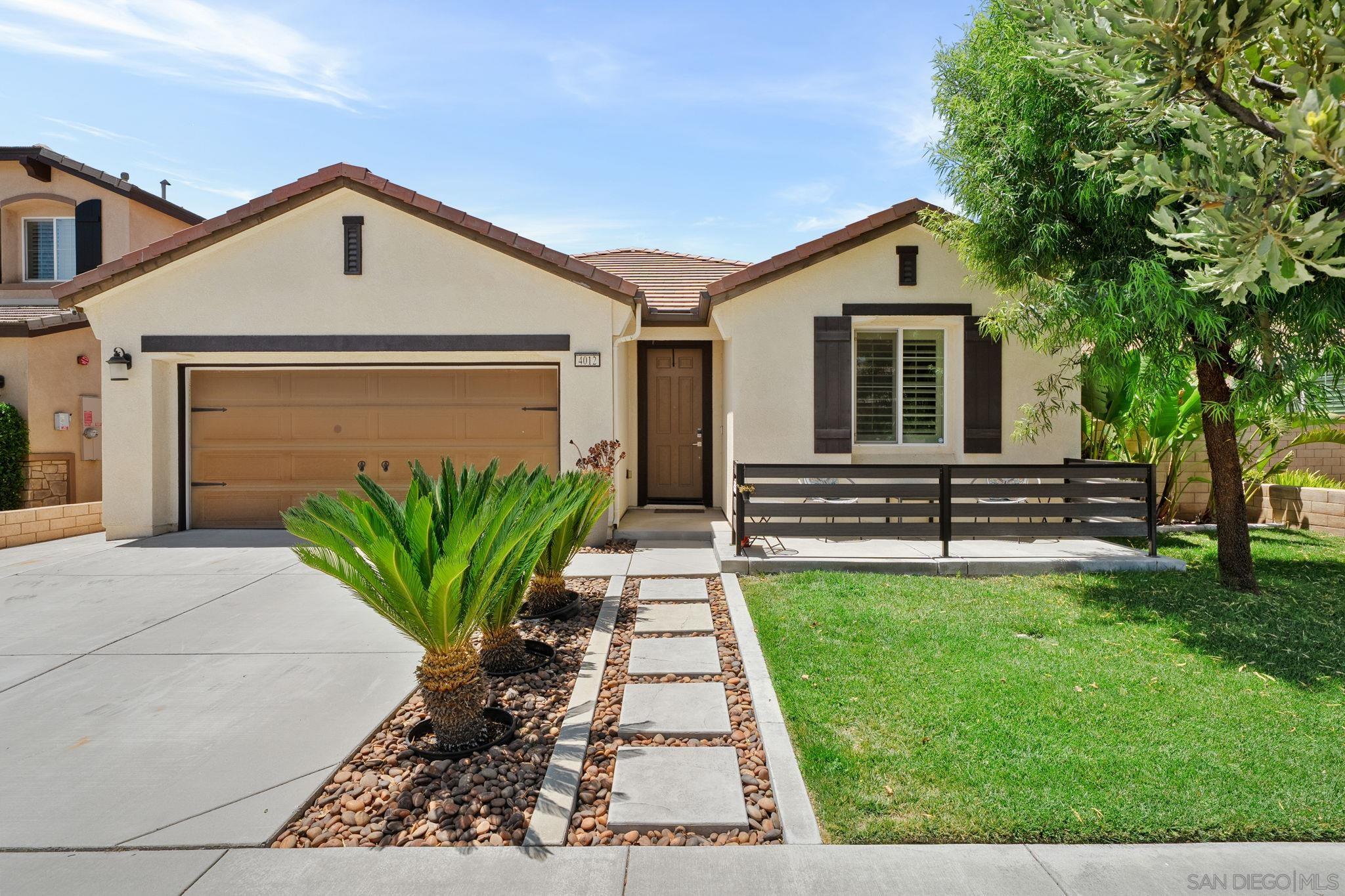 Front Image Thumbnail for SD250035197