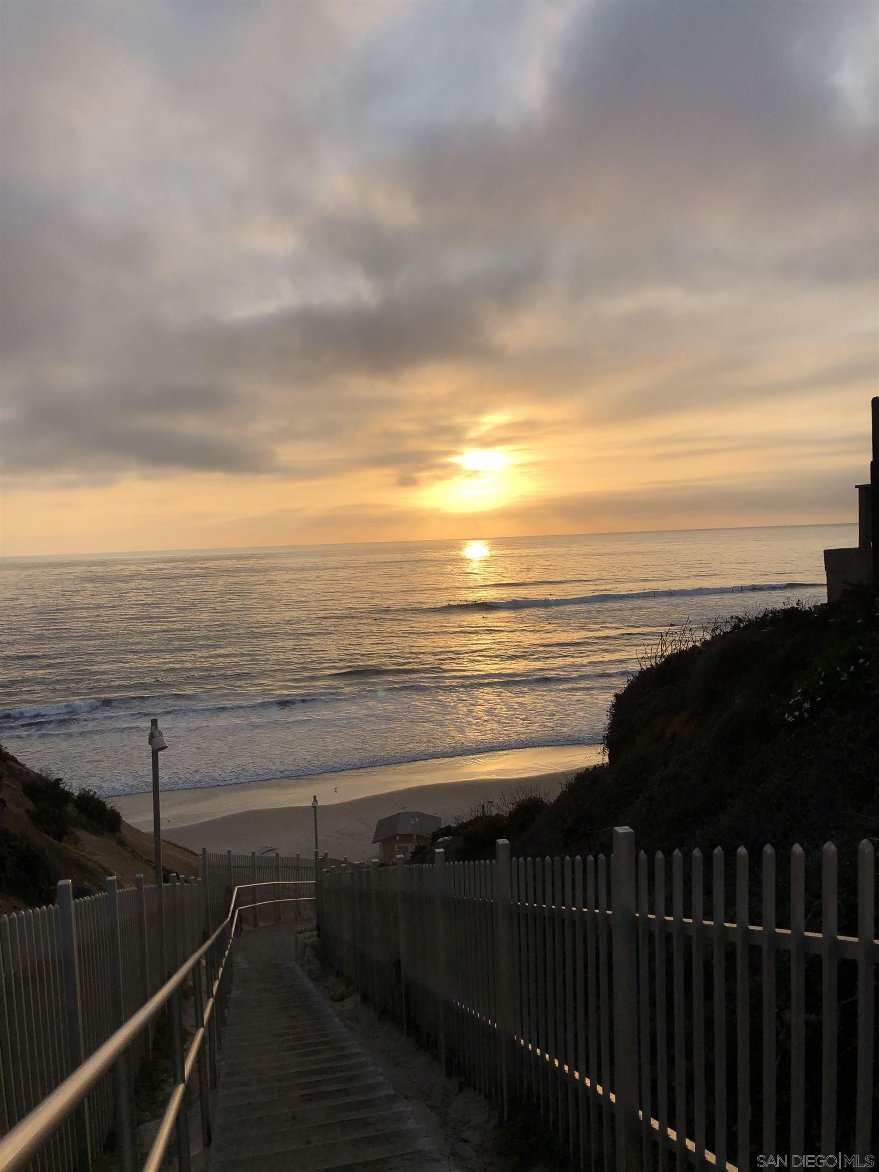 Detail Gallery Image 32 of 35 For 505 N Cedros, Solana Beach,  CA 92075 - 4 Beds | 3 Baths
