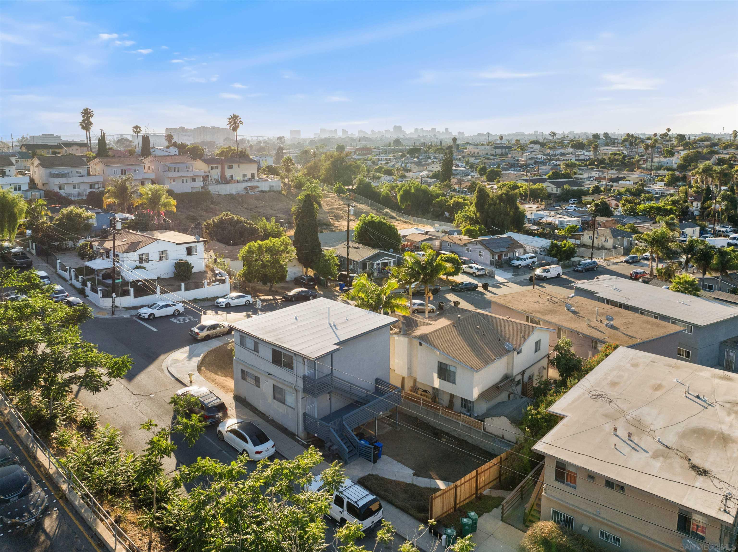 Front Image Thumbnail for SD250035251