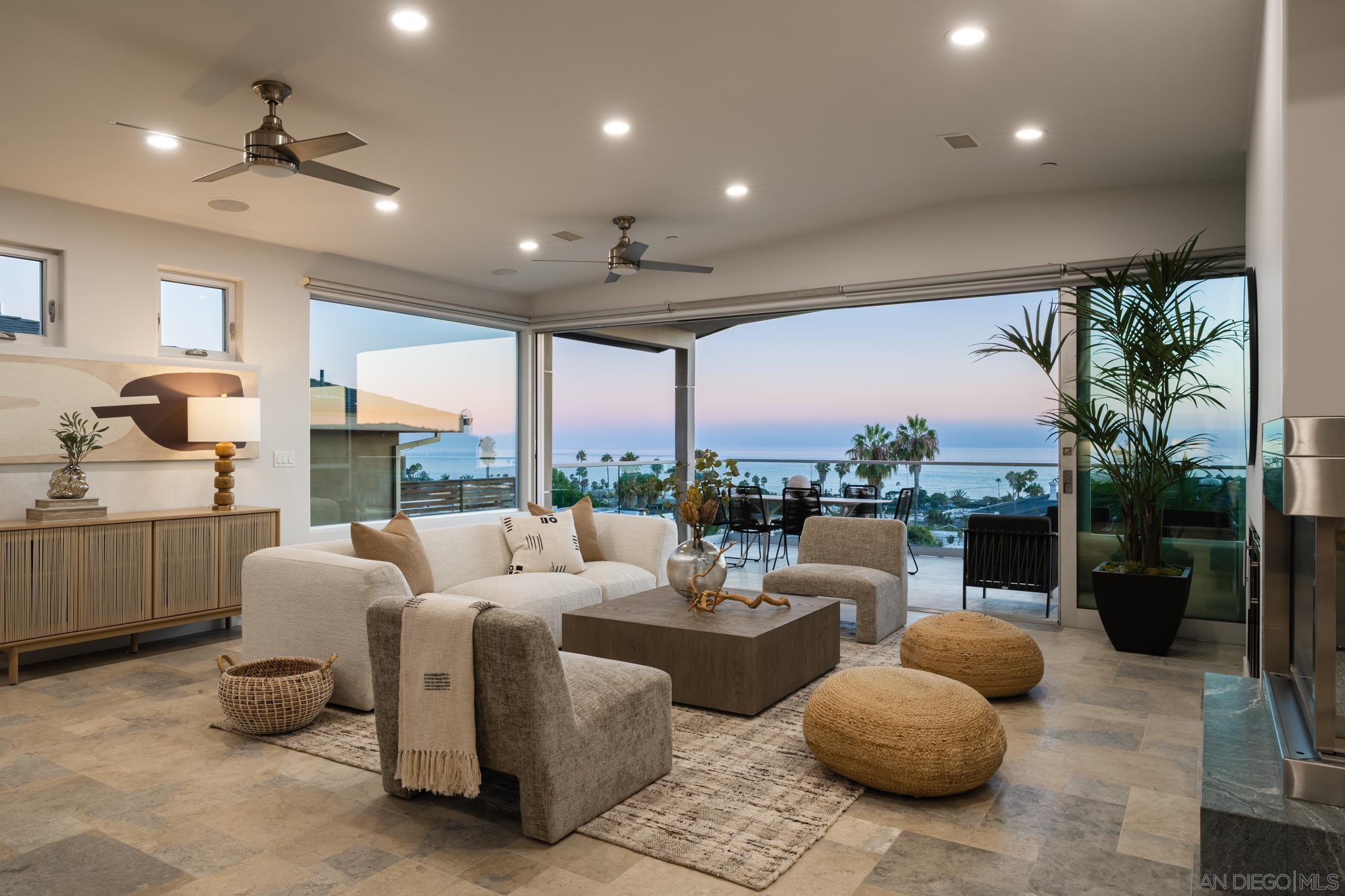 Detail Gallery Image 1 of 1 For 2032  Cambridge Ave, Cardiff By The Sea,  CA 92007 - 7 Beds | 6 Baths