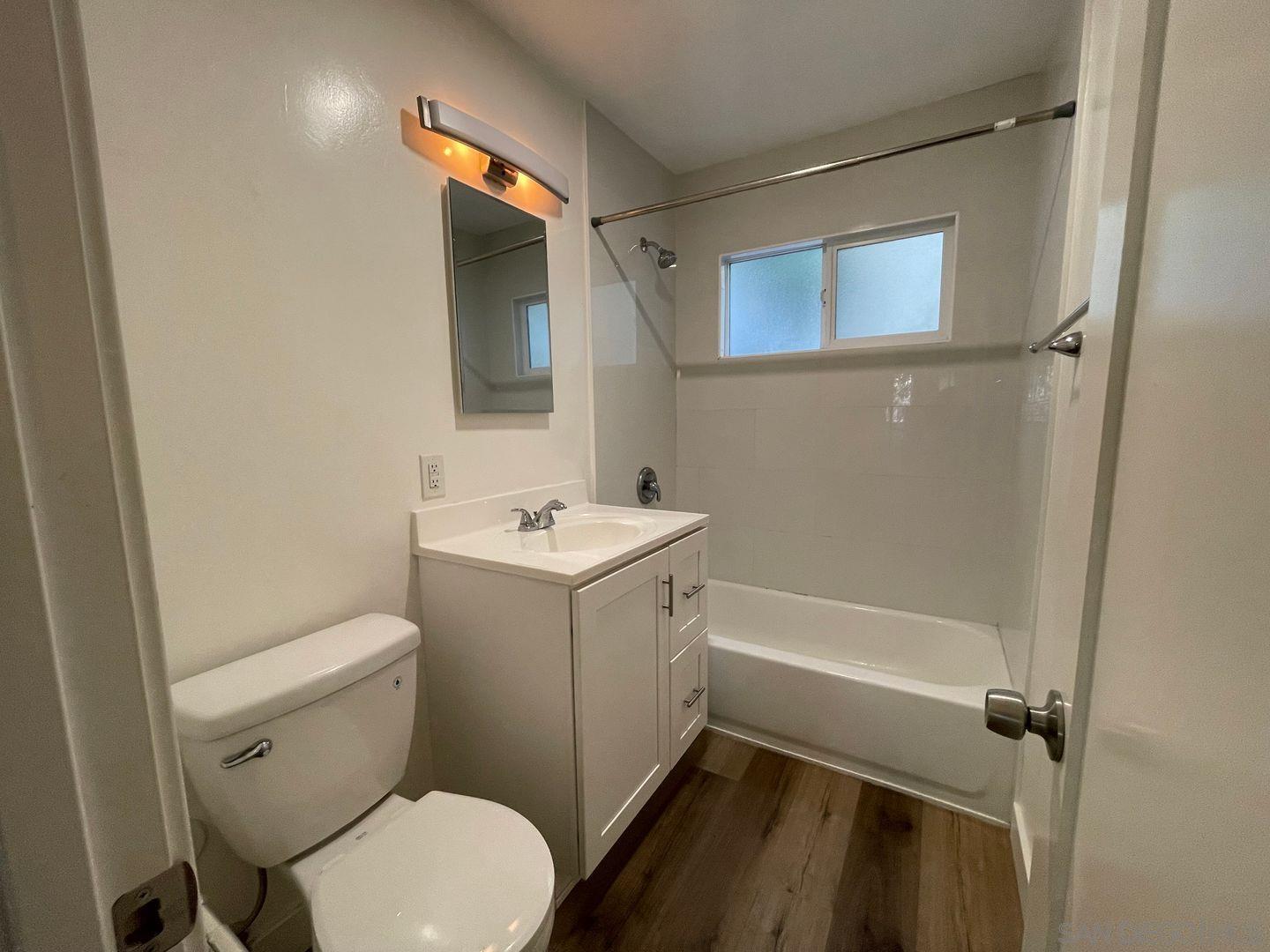 Detail Gallery Image 16 of 20 For 2252  Garnet Ave, San Diego,  CA 92109 - 2 Beds | 1 Baths