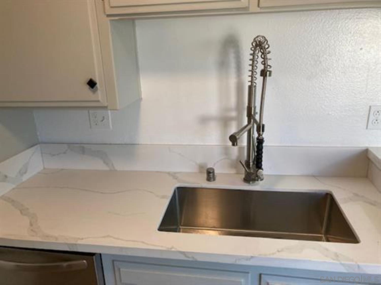 Detail Gallery Image 32 of 35 For 811 W Nutmeg St  302, San Diego,  CA 92103 - 2 Beds | 2 Baths