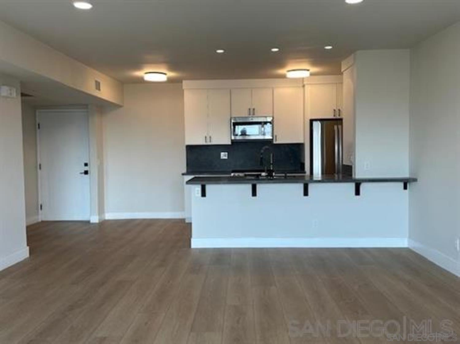 Detail Gallery Image 20 of 22 For 811 W Nutmeg St  306, San Diego,  CA 92103 - 2 Beds | 1 Baths