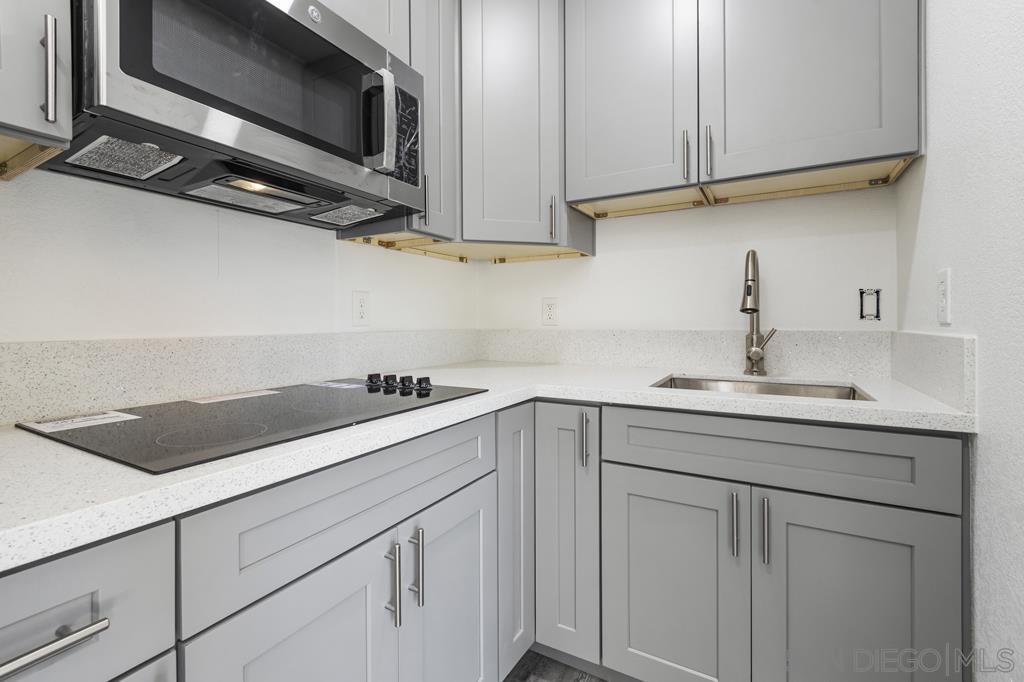 Detail Gallery Image 7 of 15 For 251  Sandstone, Chula Vista,  CA 91911 - 1 Beds | 1 Baths