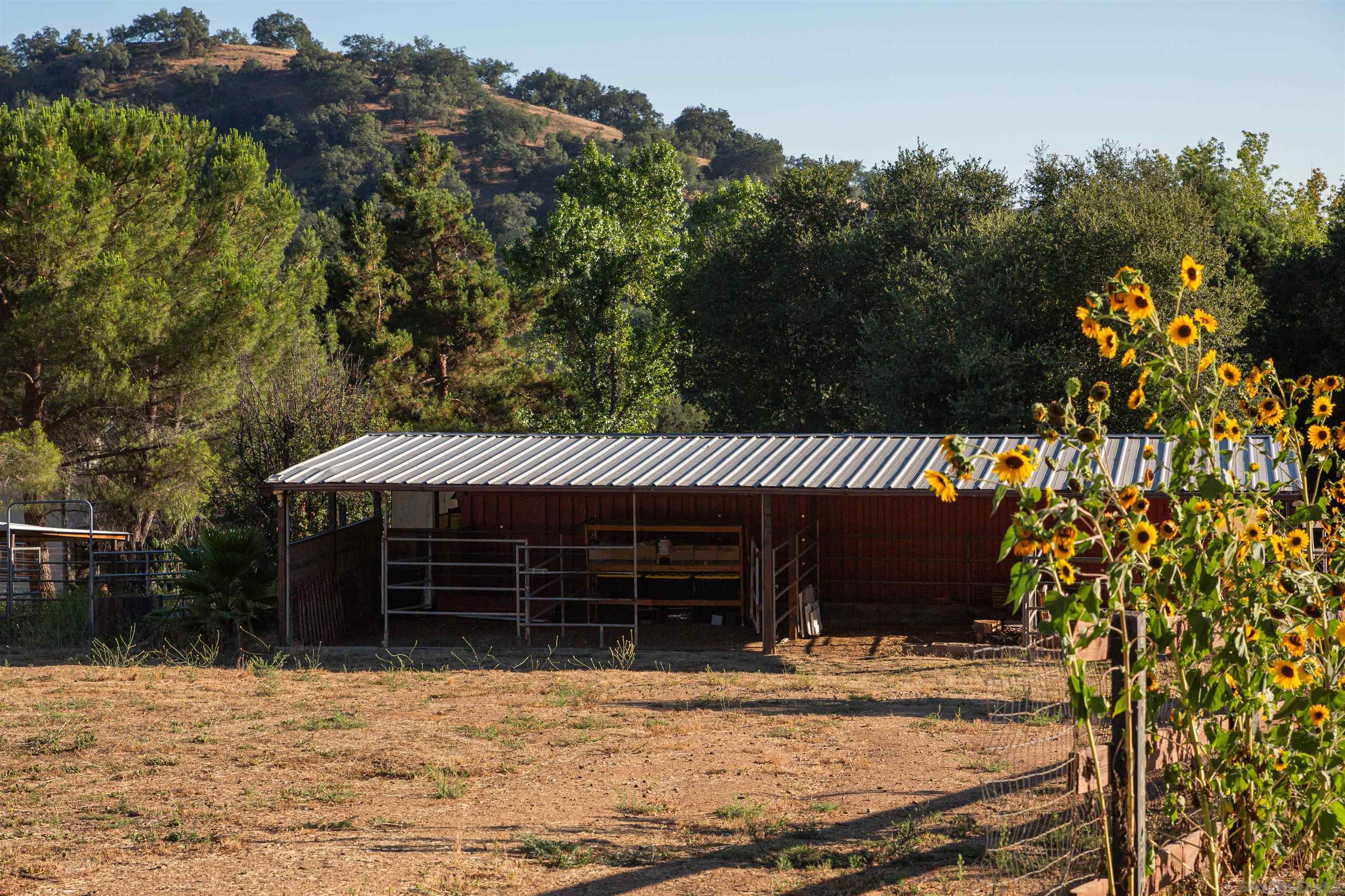 Detail Gallery Image 13 of 26 For 20083  Hwy 76, Pauma Valley,  CA 92061 - 1 Beds | 1 Baths
